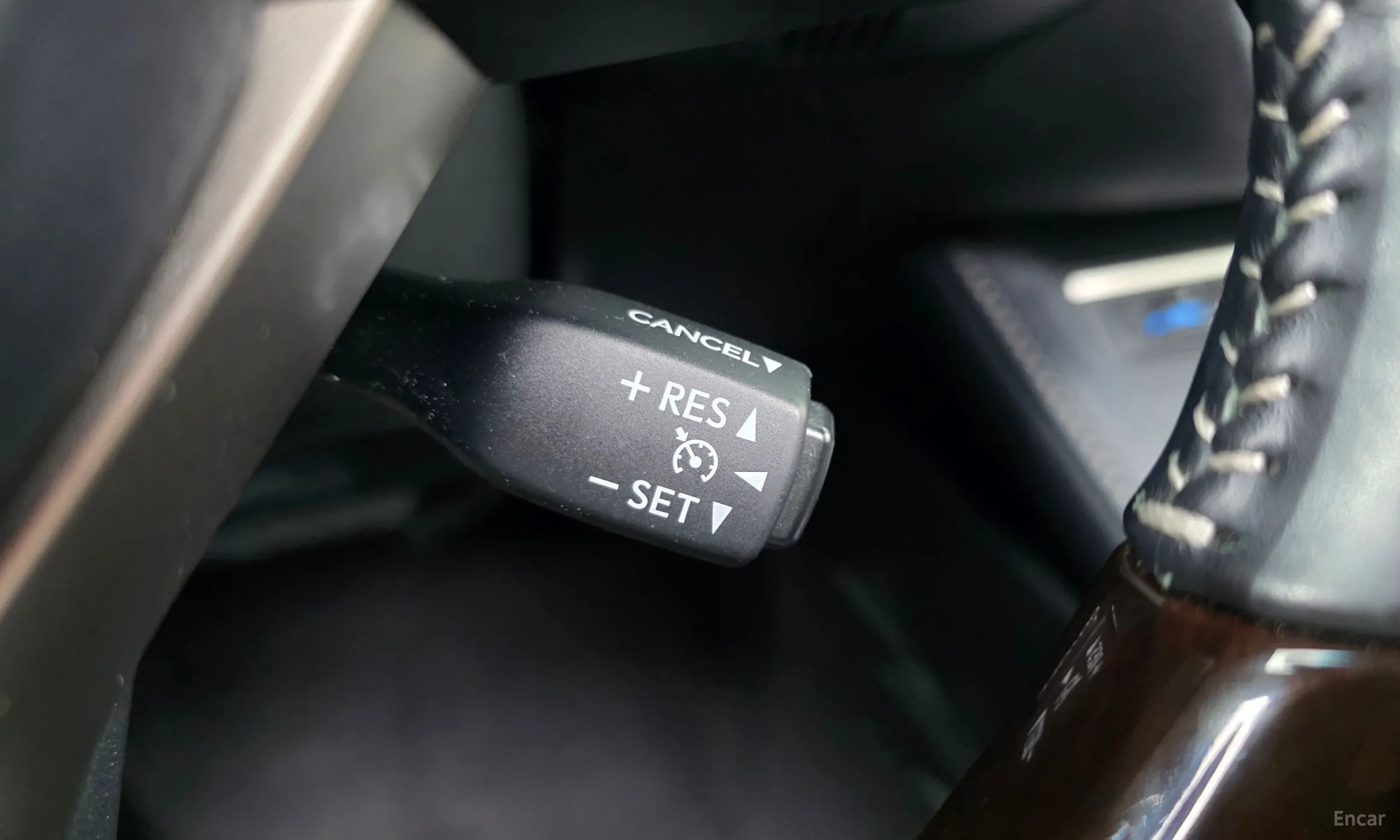 Lexus New ES300h превью 20