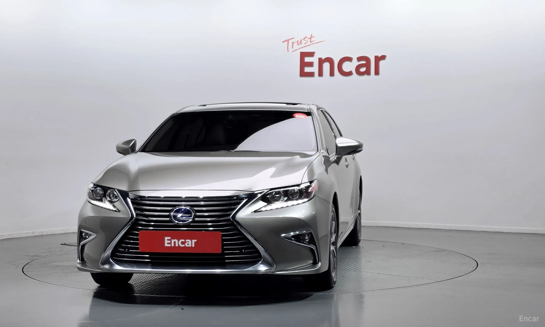 Lexus New ES300h превью 3