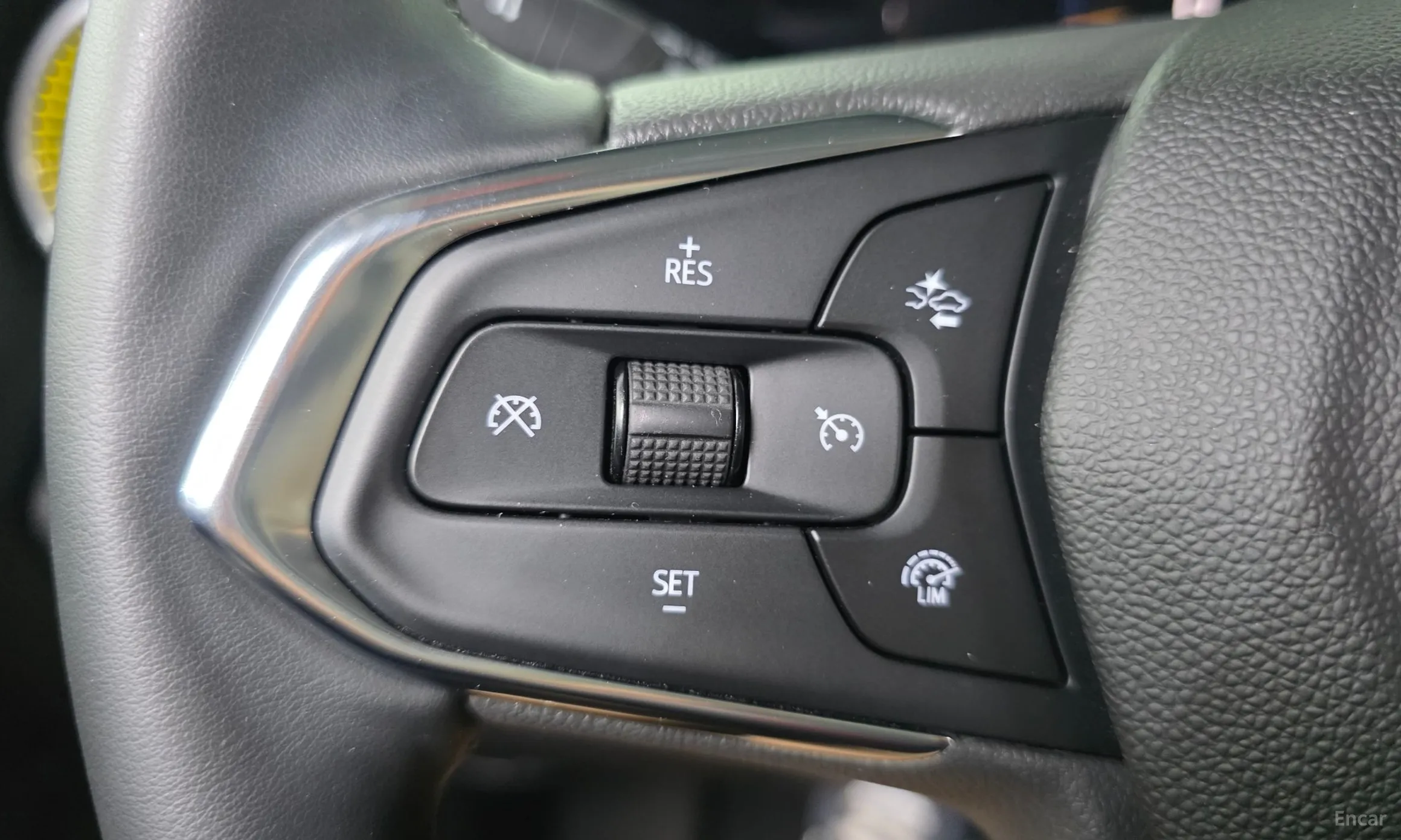 Chevrolet (GM Daewoo) Trax Crossover превью 16