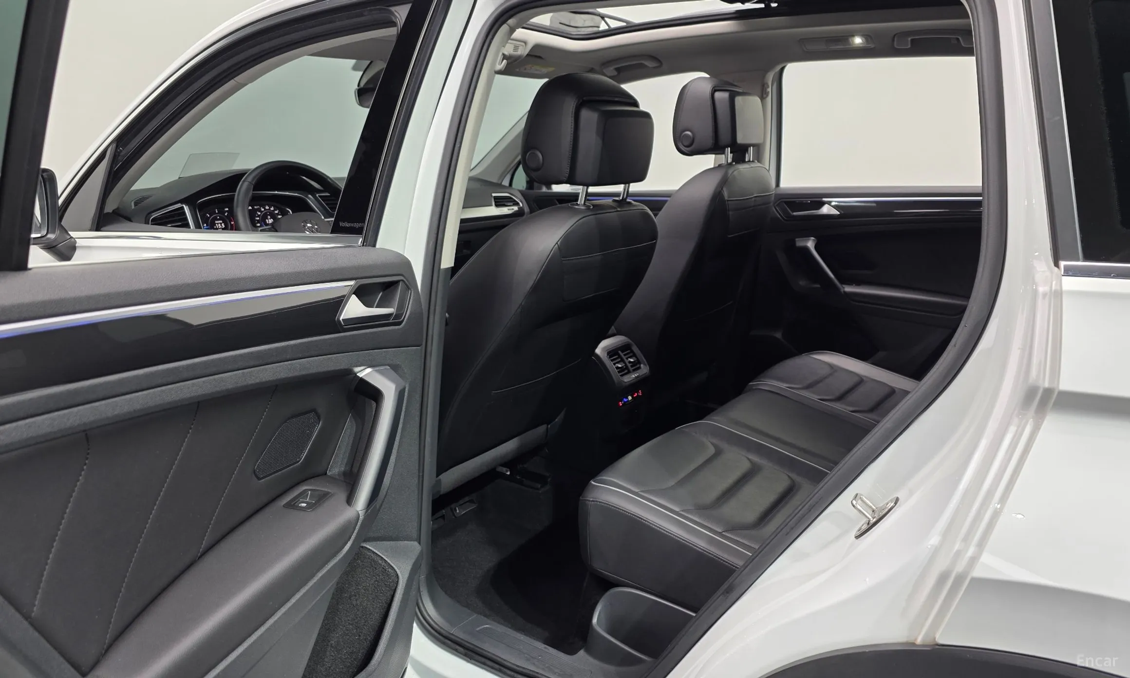 Volkswagen Tiguan 2nd Generation превью 11