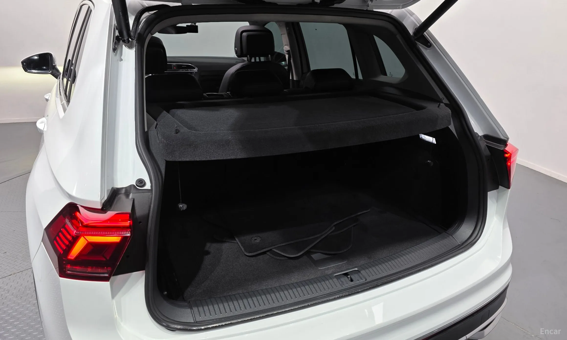 Volkswagen Tiguan 2nd Generation превью 17