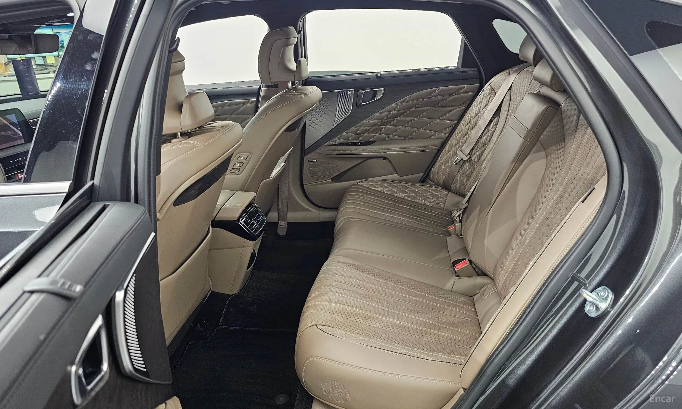 Kia K8 превью 12