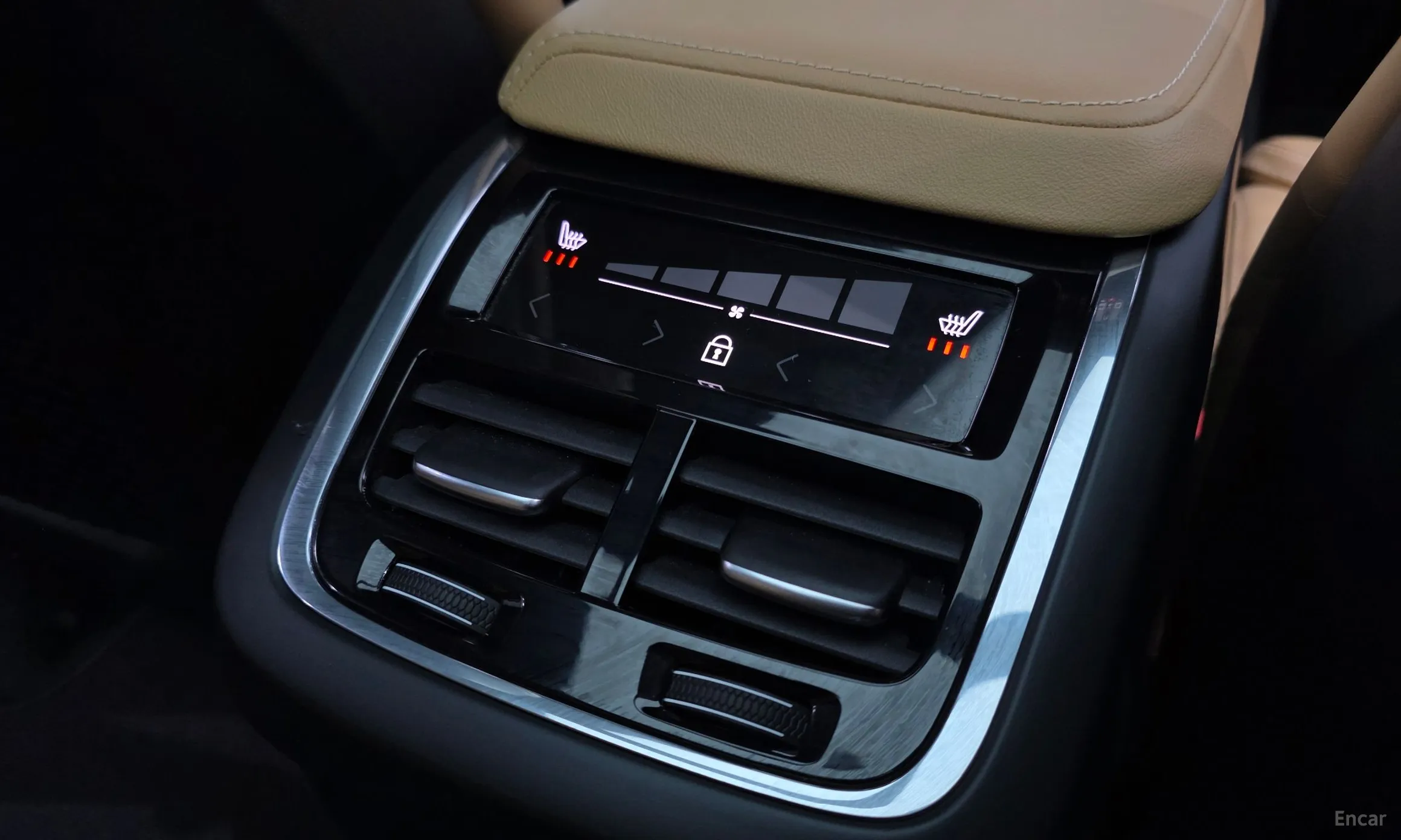 Volvo XC60 Gen 2 превью 19