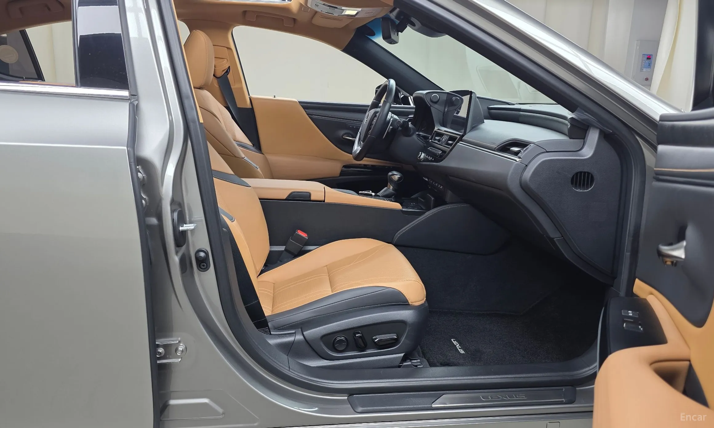 Lexus ES300h 7th Generation превью 11