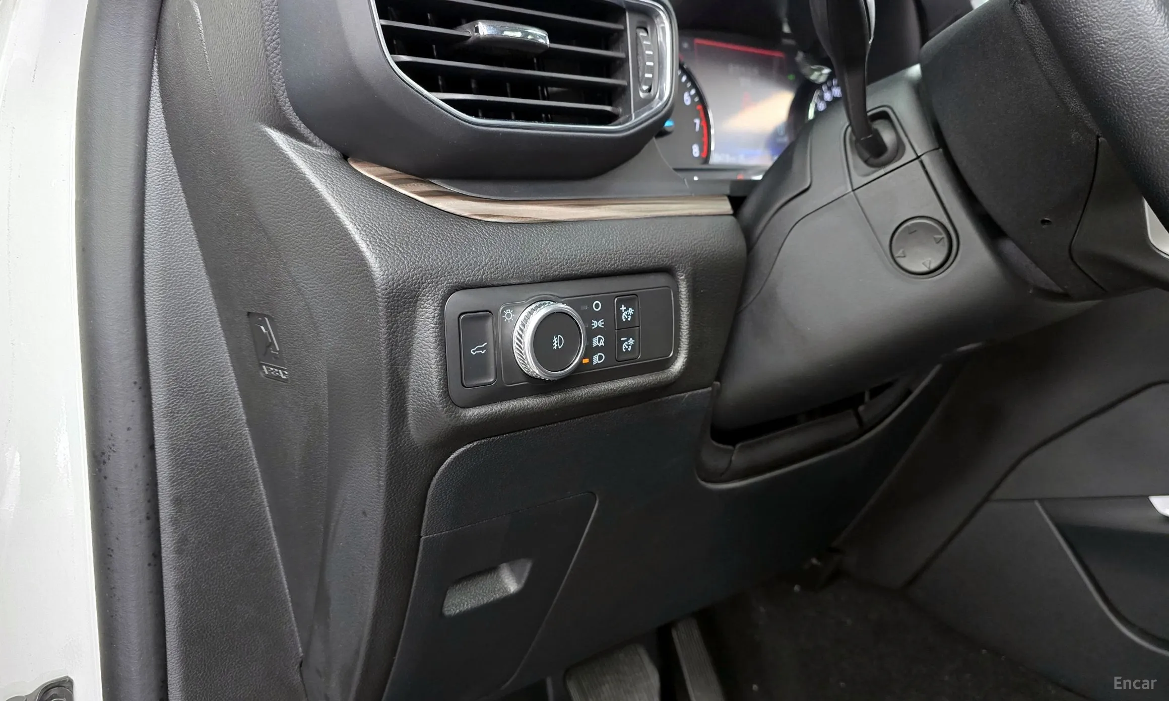Ford Explorer 6th Generation превью 17