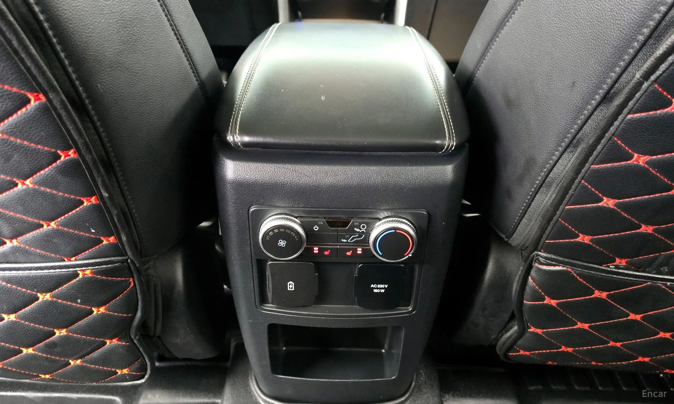 Ford Explorer 6th Generation превью 18