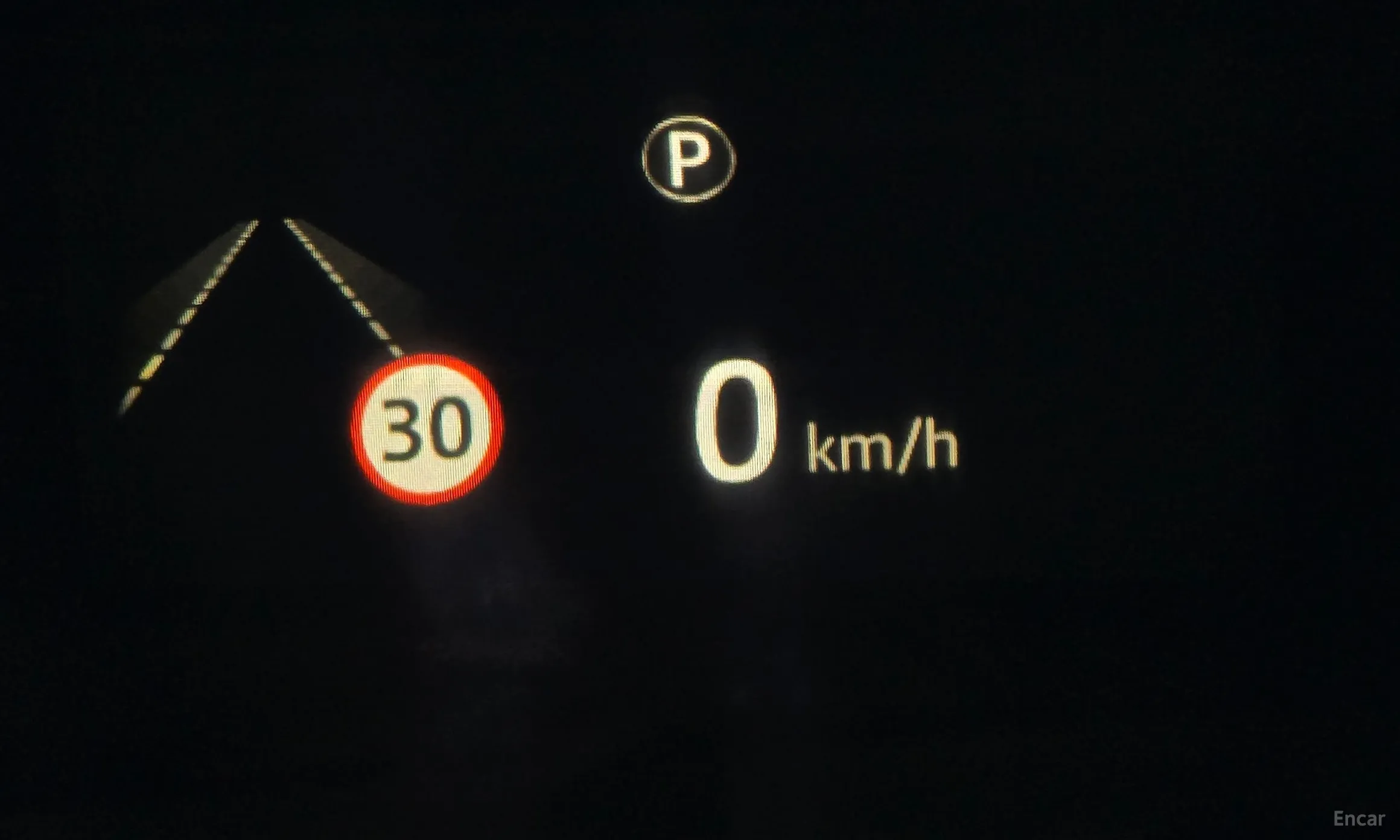 Jaguar XE превью 18