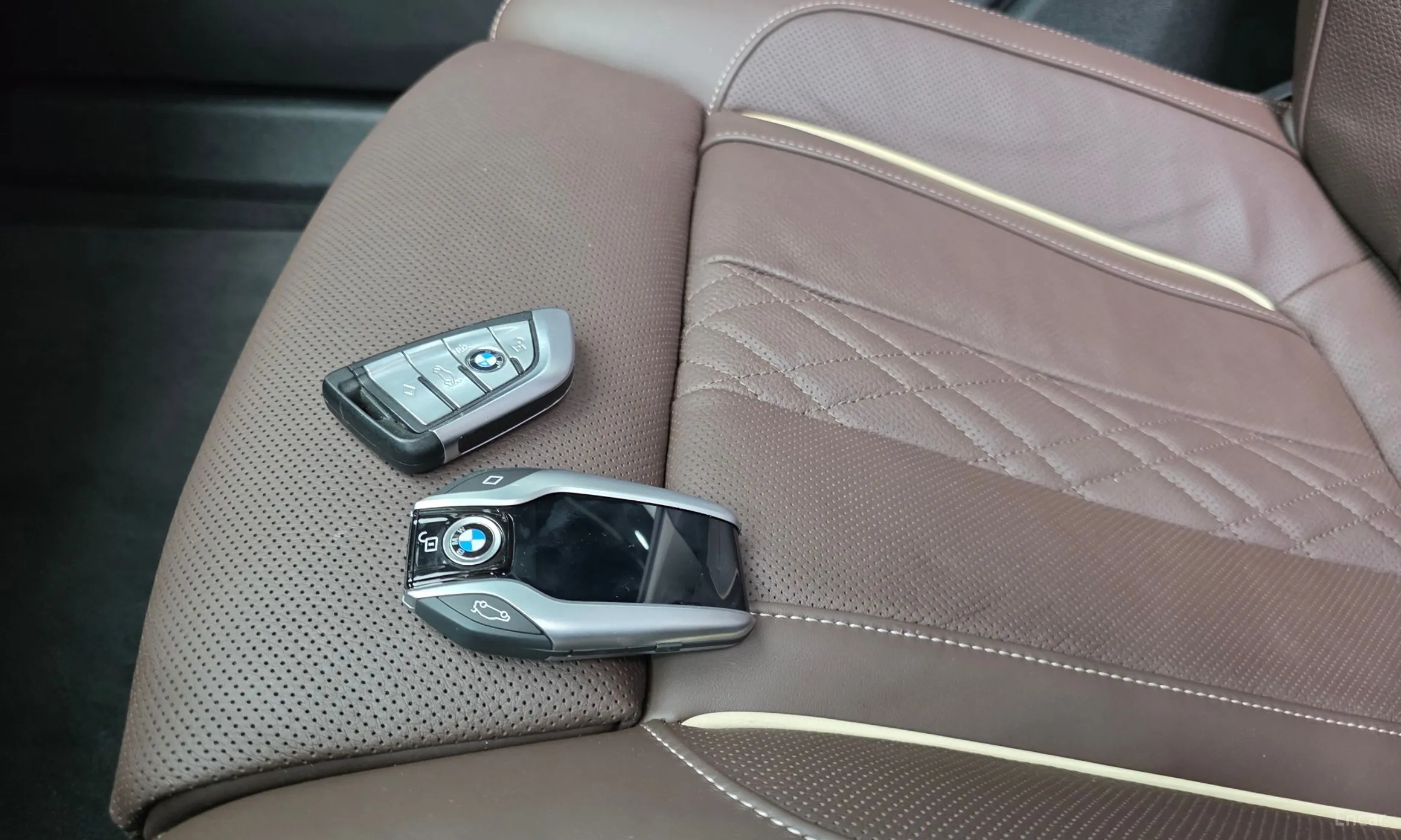 BMW 5 Series (G30) превью 17