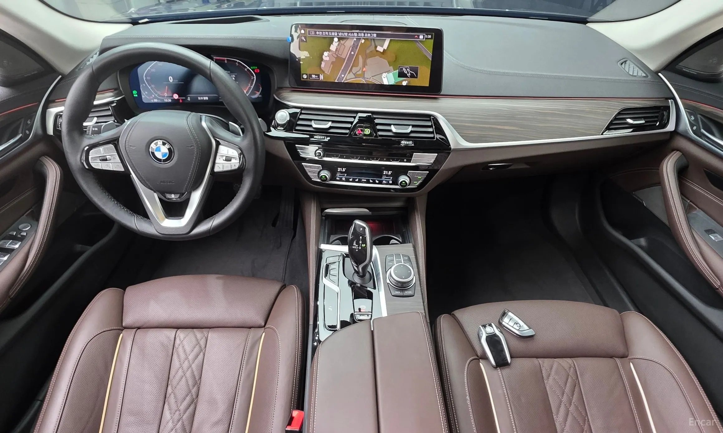BMW 5 Series (G30) превью 7