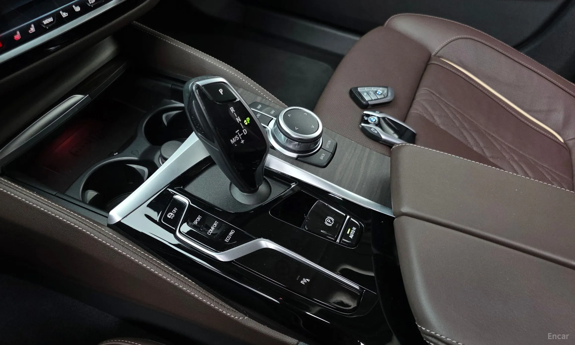 BMW 5 Series (G30) превью 9