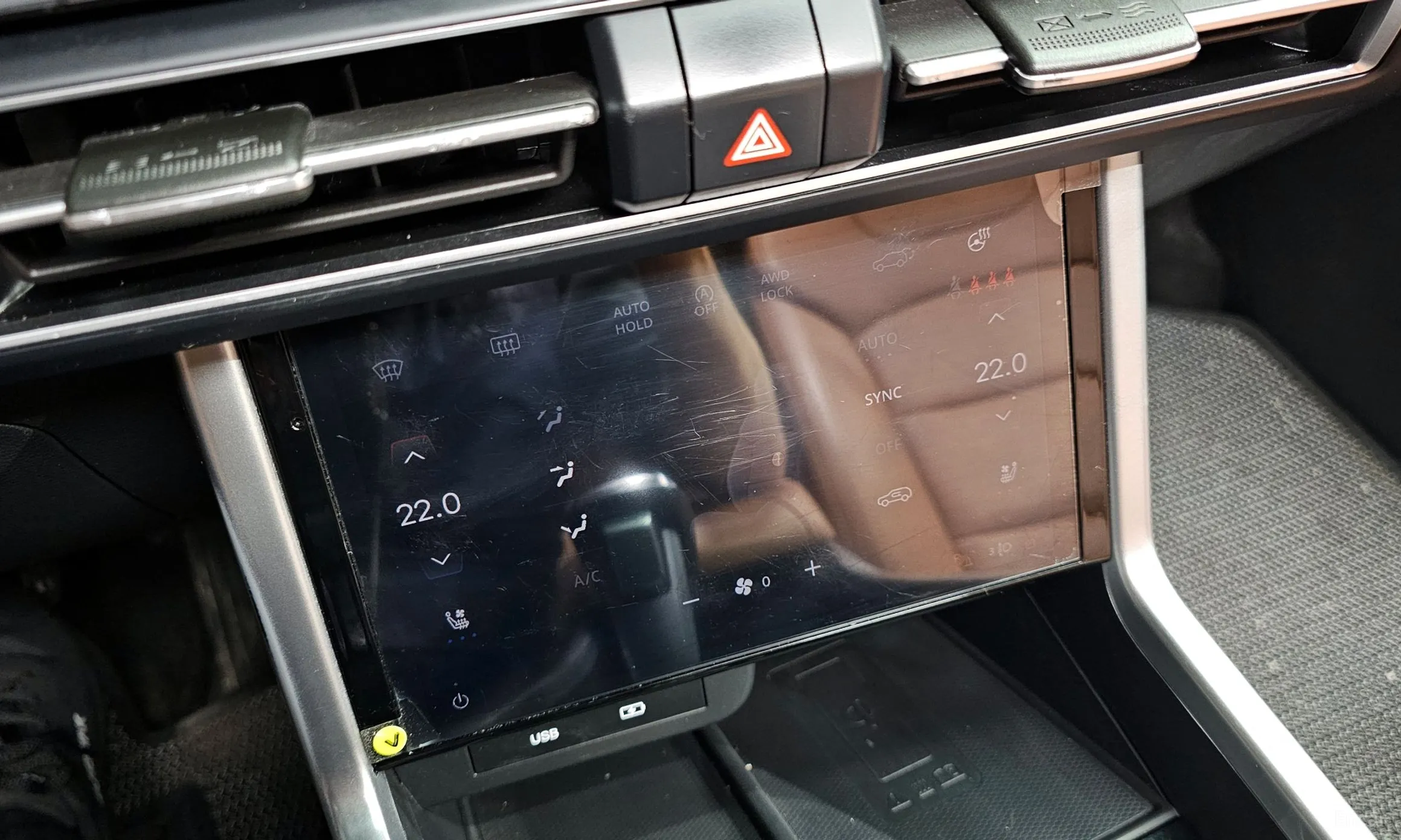 KG Mobility (SsangYong) Torres превью 16