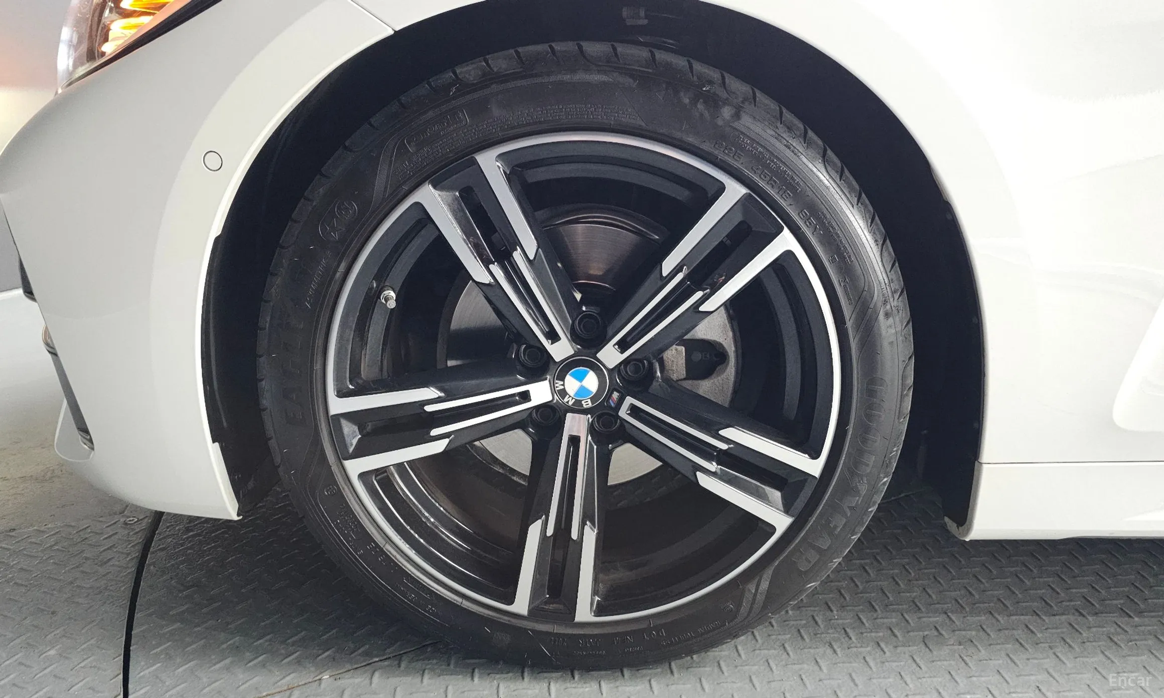 BMW Series 4 (G22) превью 5