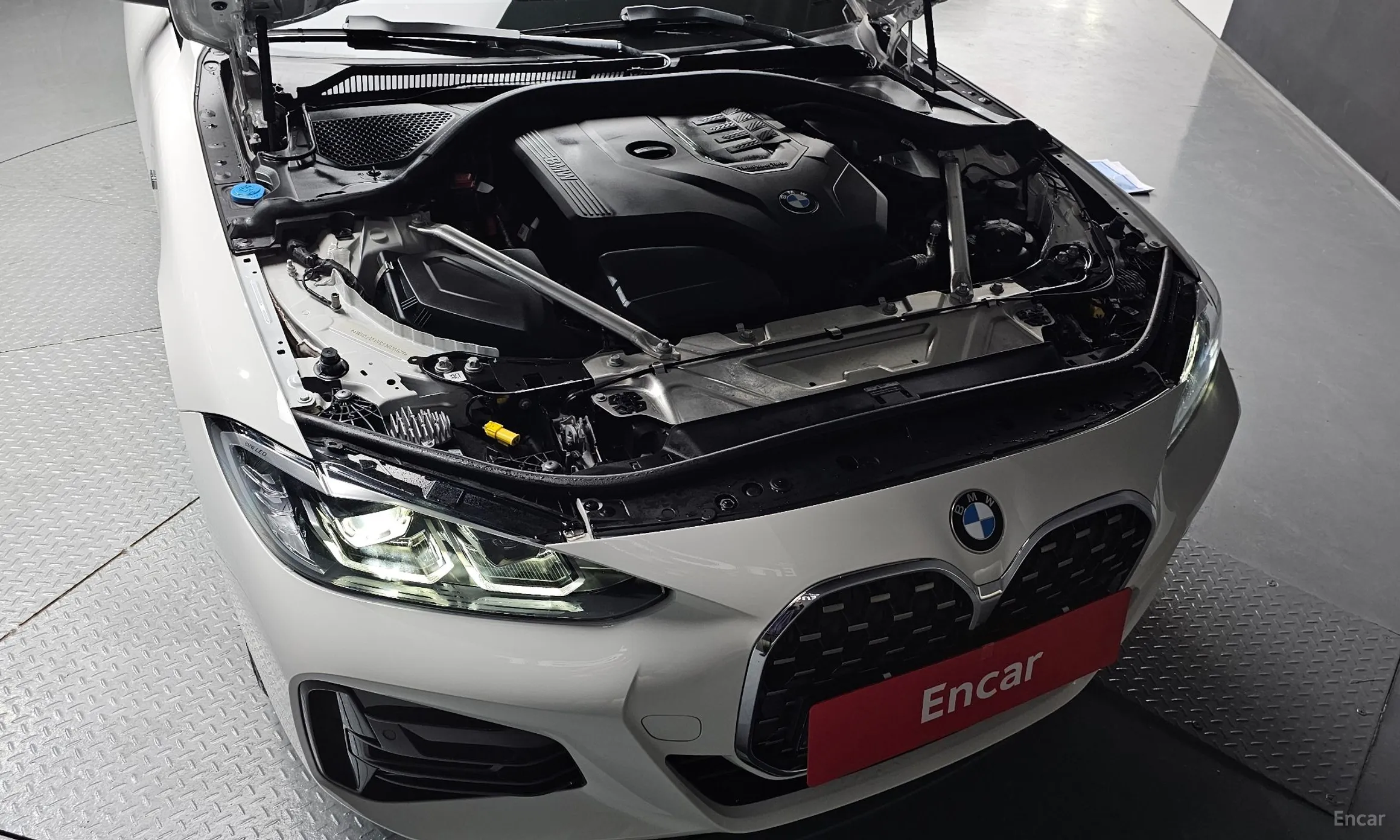 BMW Series 4 (G22) превью 6