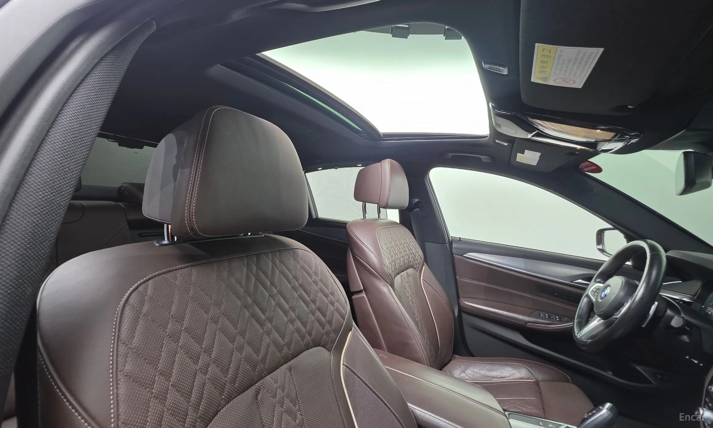 BMW 5 Series (G30) превью 20