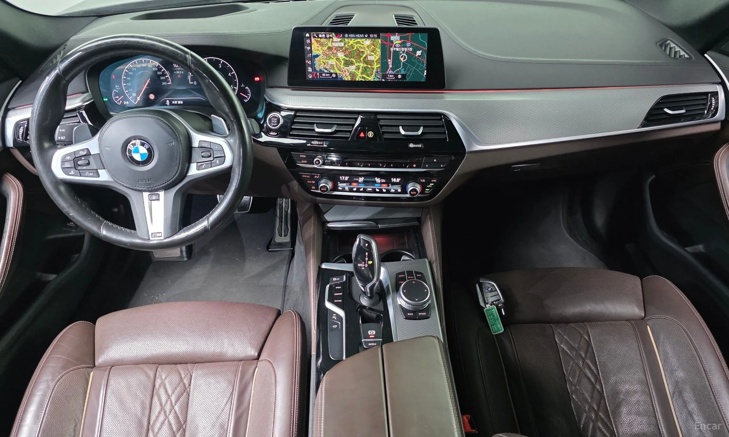 BMW 5 Series (G30) превью 7