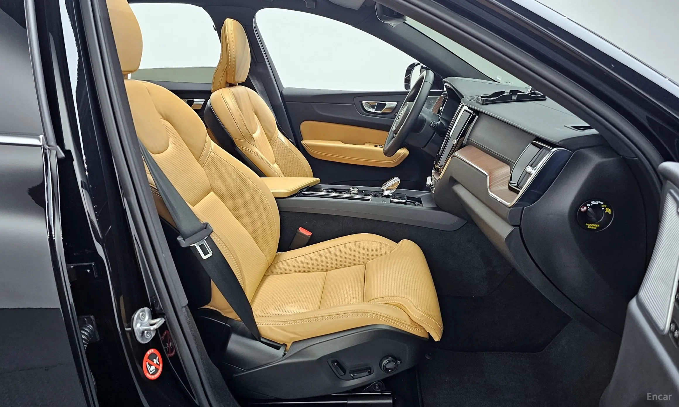 Volvo XC60 Gen 2 превью 11