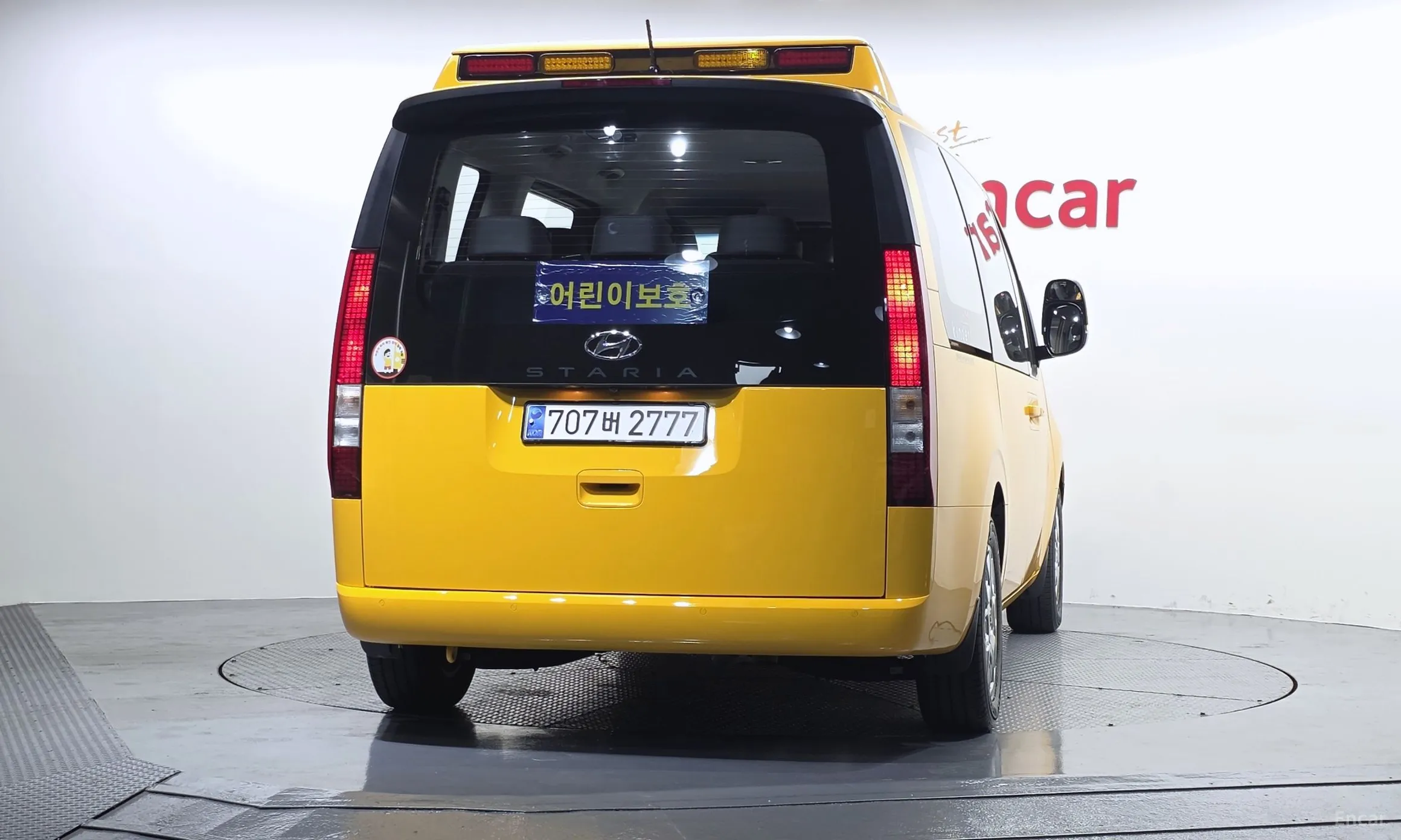 Hyundai Staria превью 4