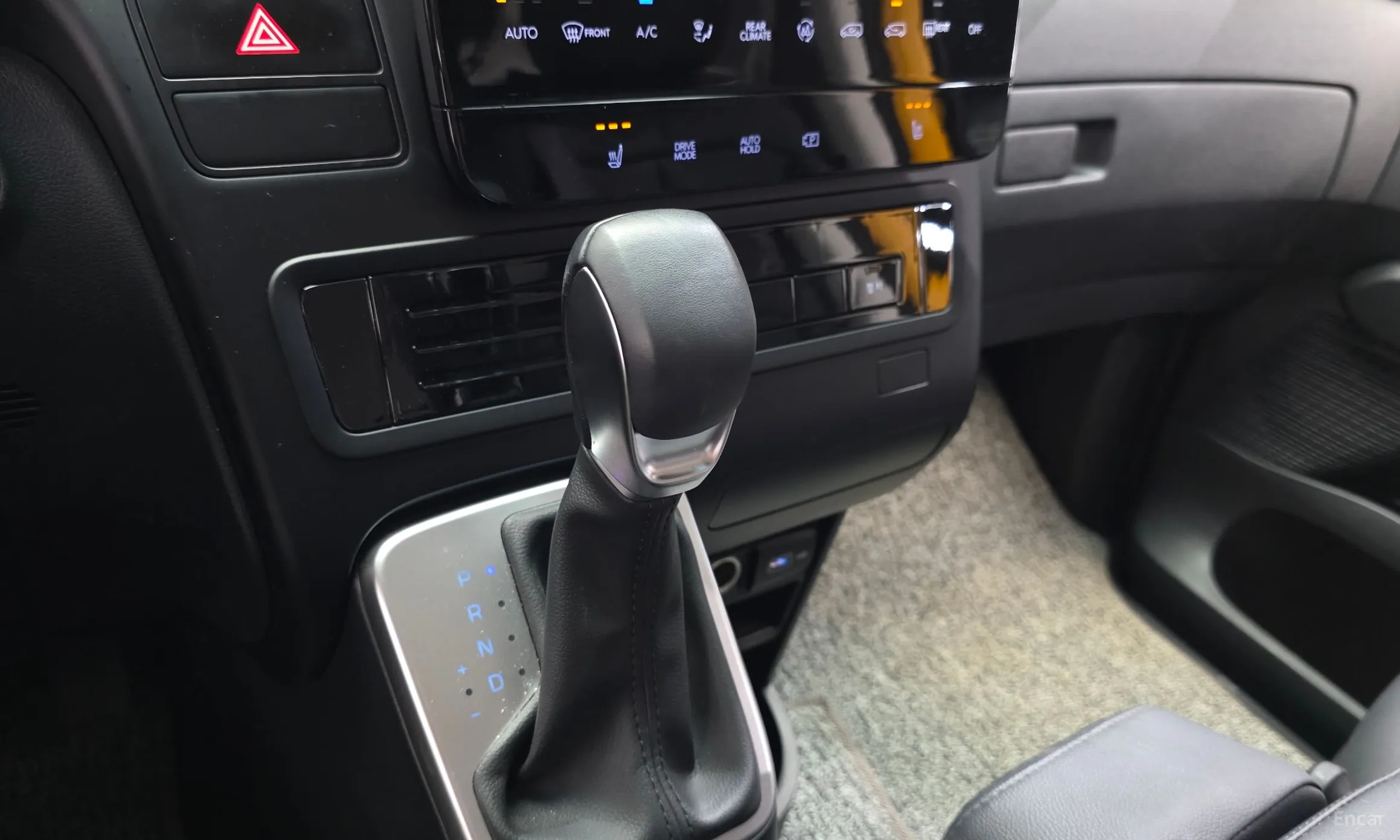 Hyundai Staria превью 9