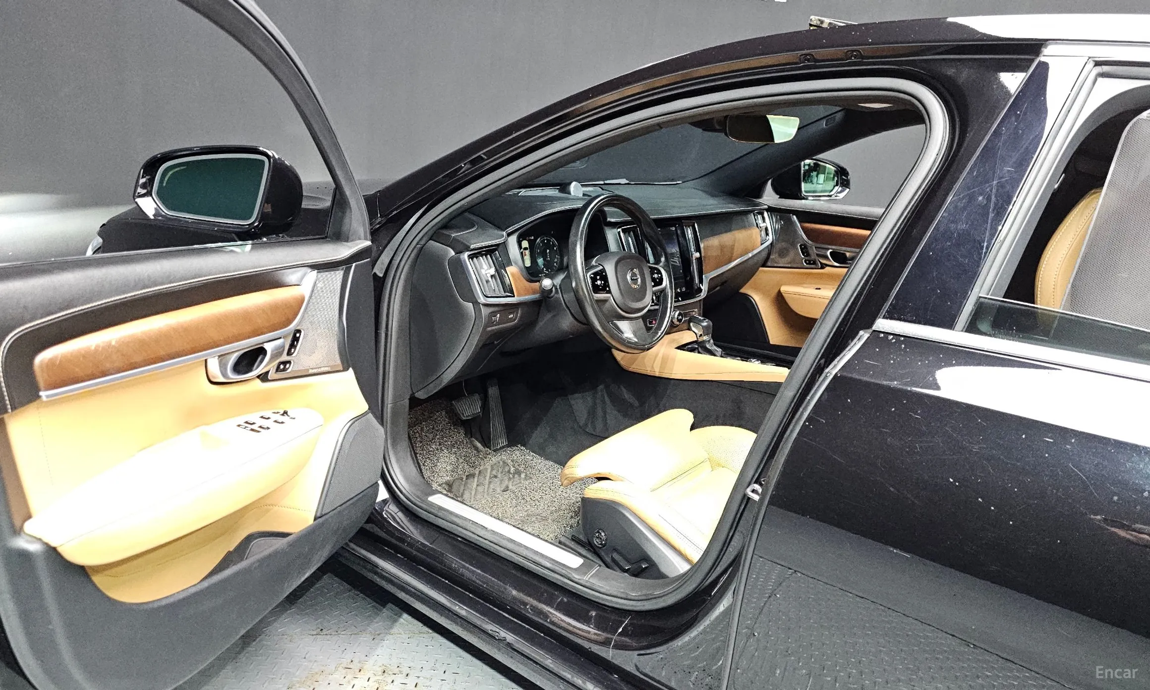 Volvo S90 превью 10