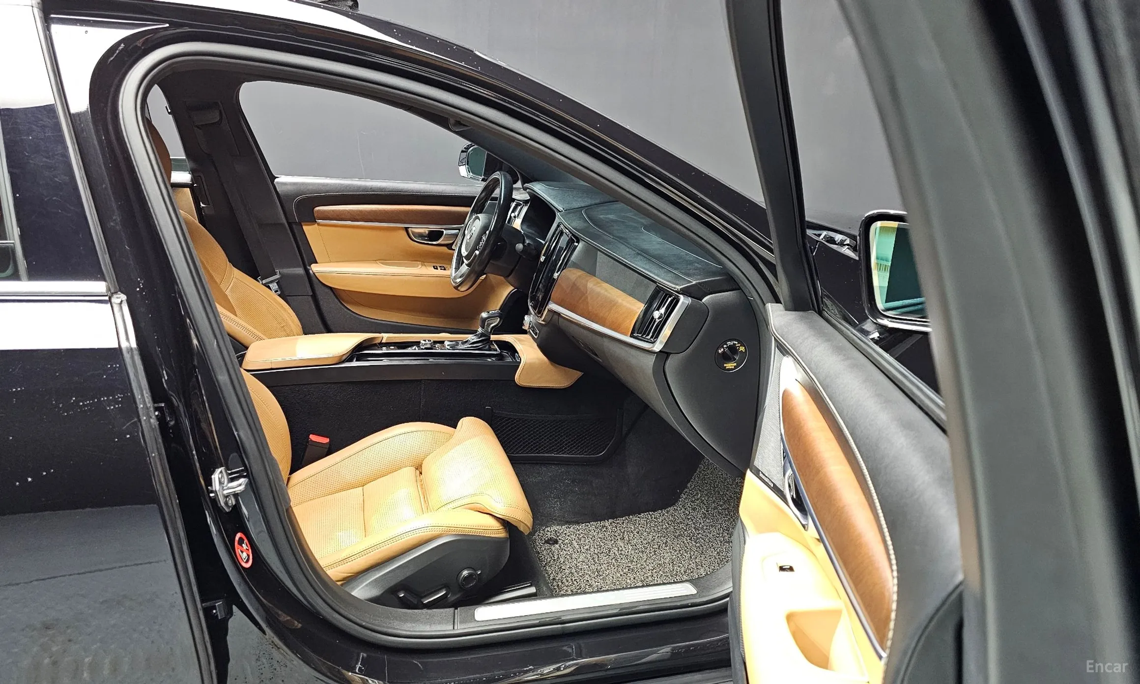 Volvo S90 превью 11