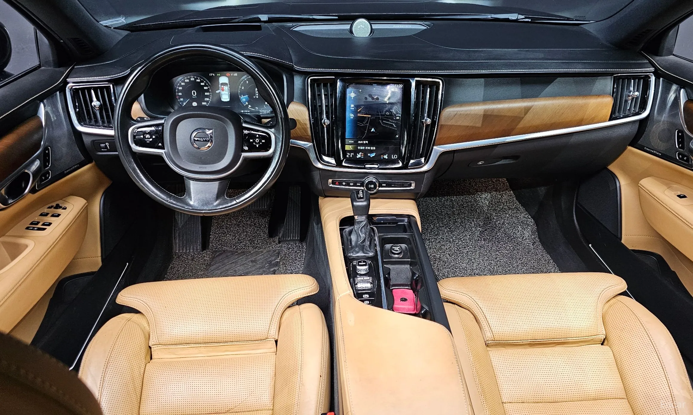 Volvo S90 превью 7