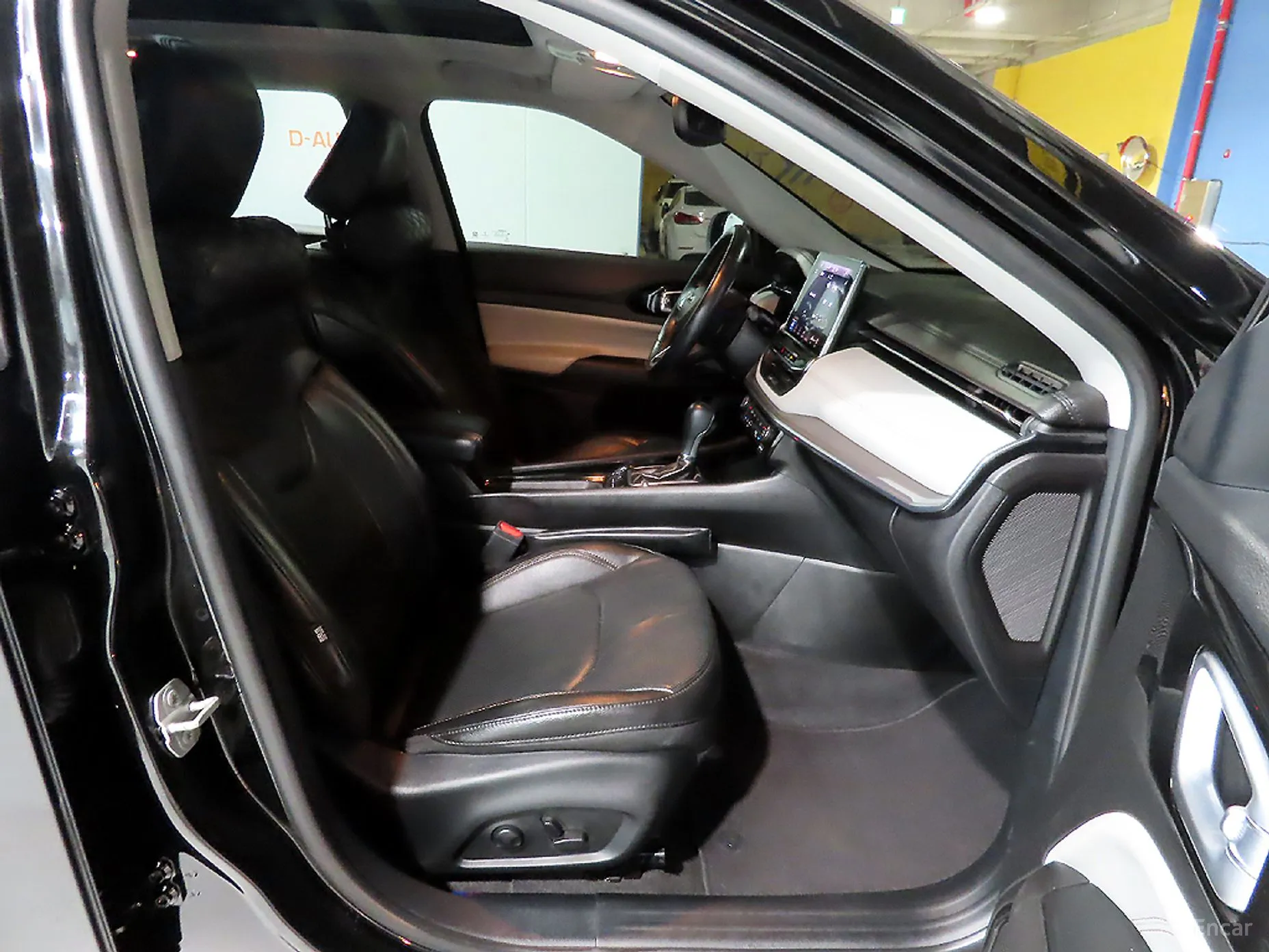 Jeep Compass 2nd Generation превью 11