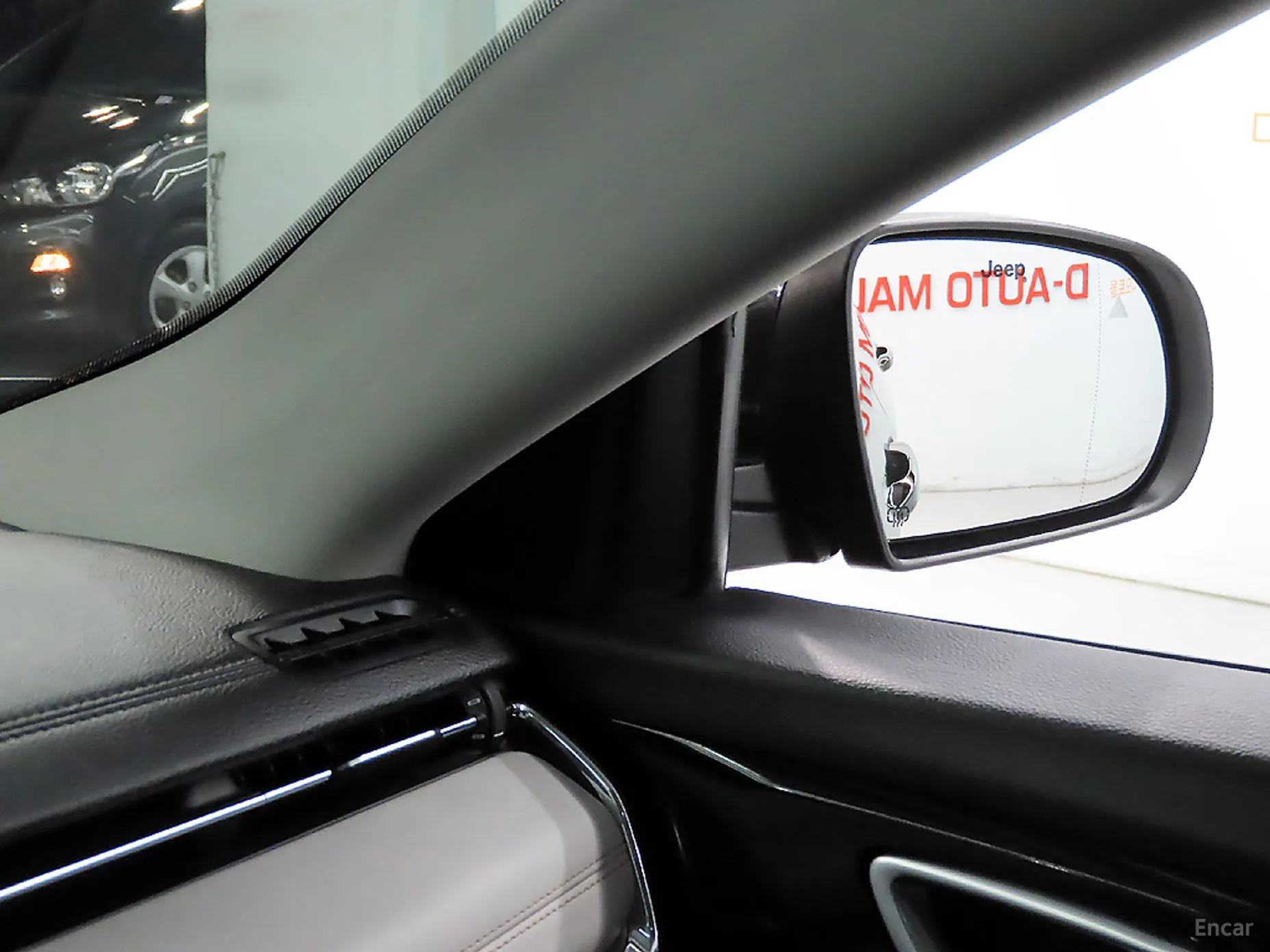 Jeep Compass 2nd Generation превью 15