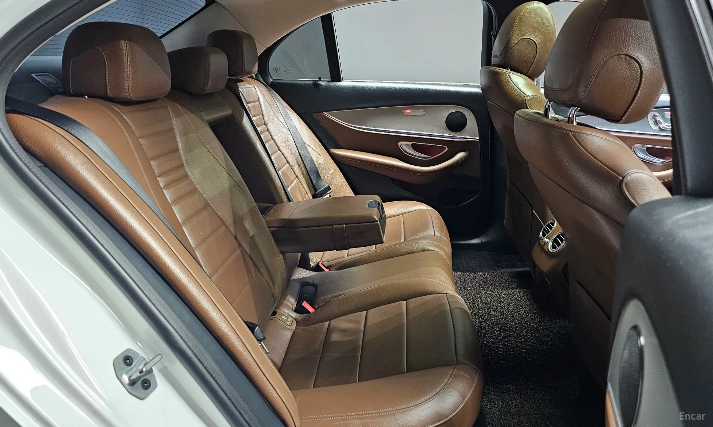 Mercedes Benz E-Class W213 превью 12