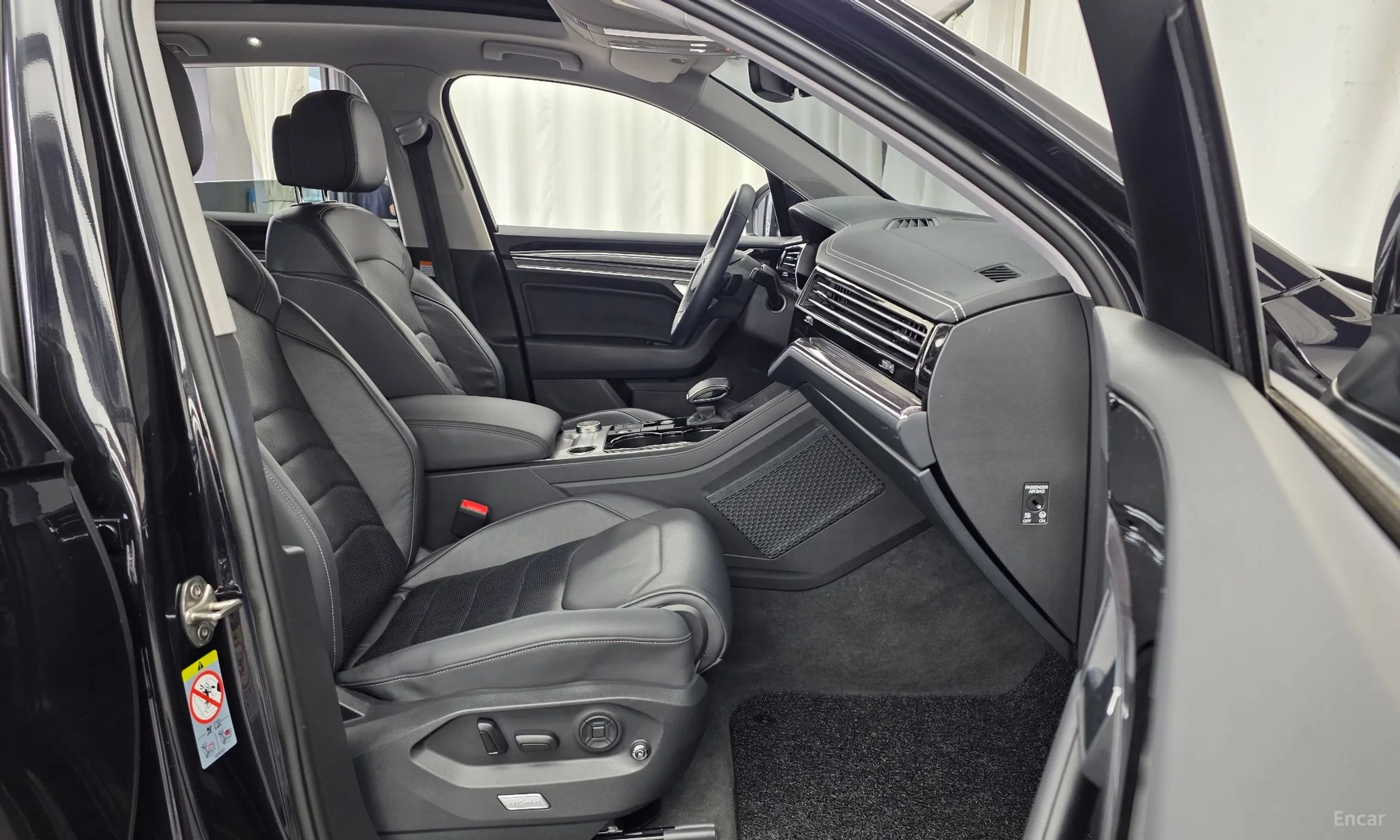 Volkswagen Touareg 3rd Generation превью 11
