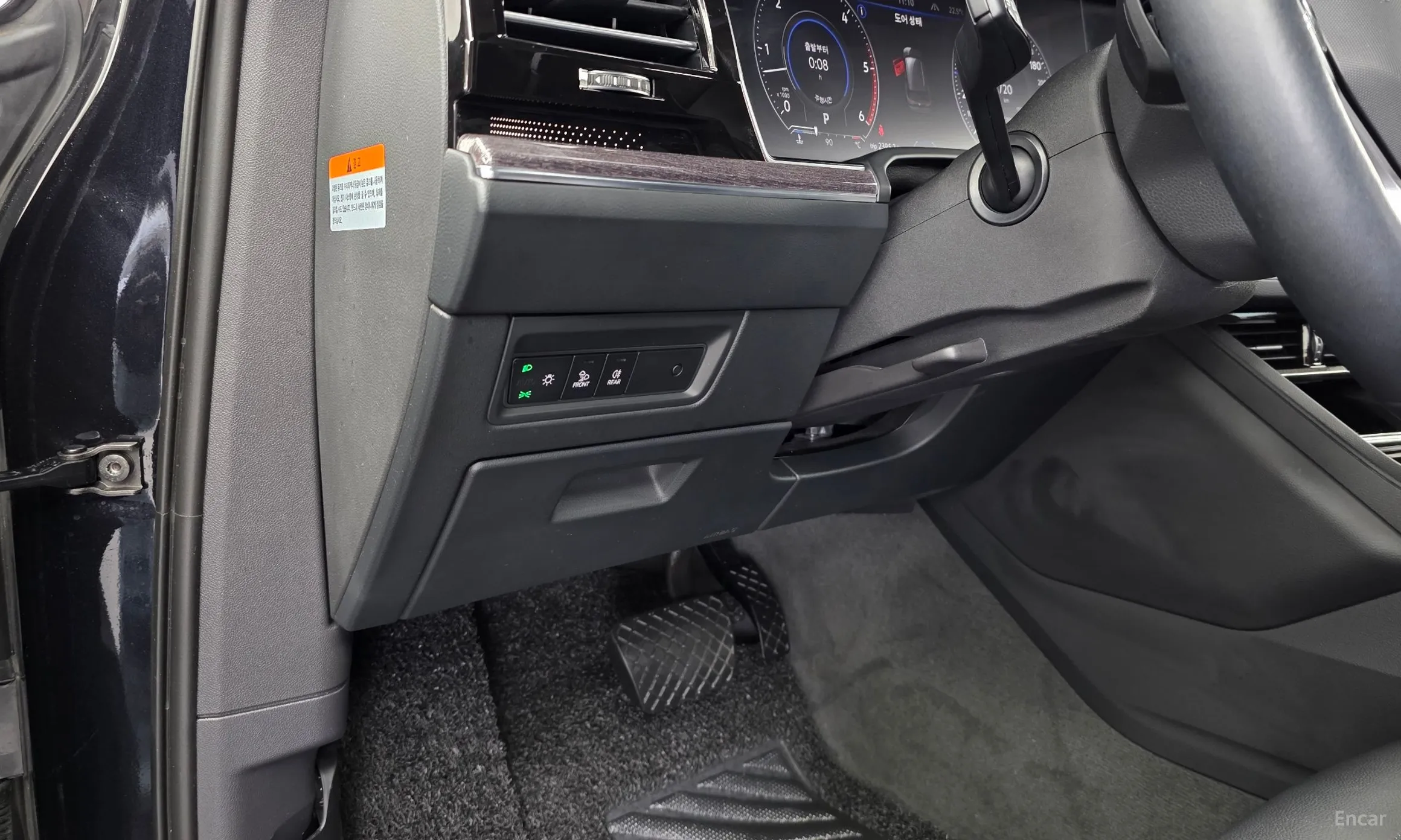 Volkswagen Touareg 3rd Generation превью 17