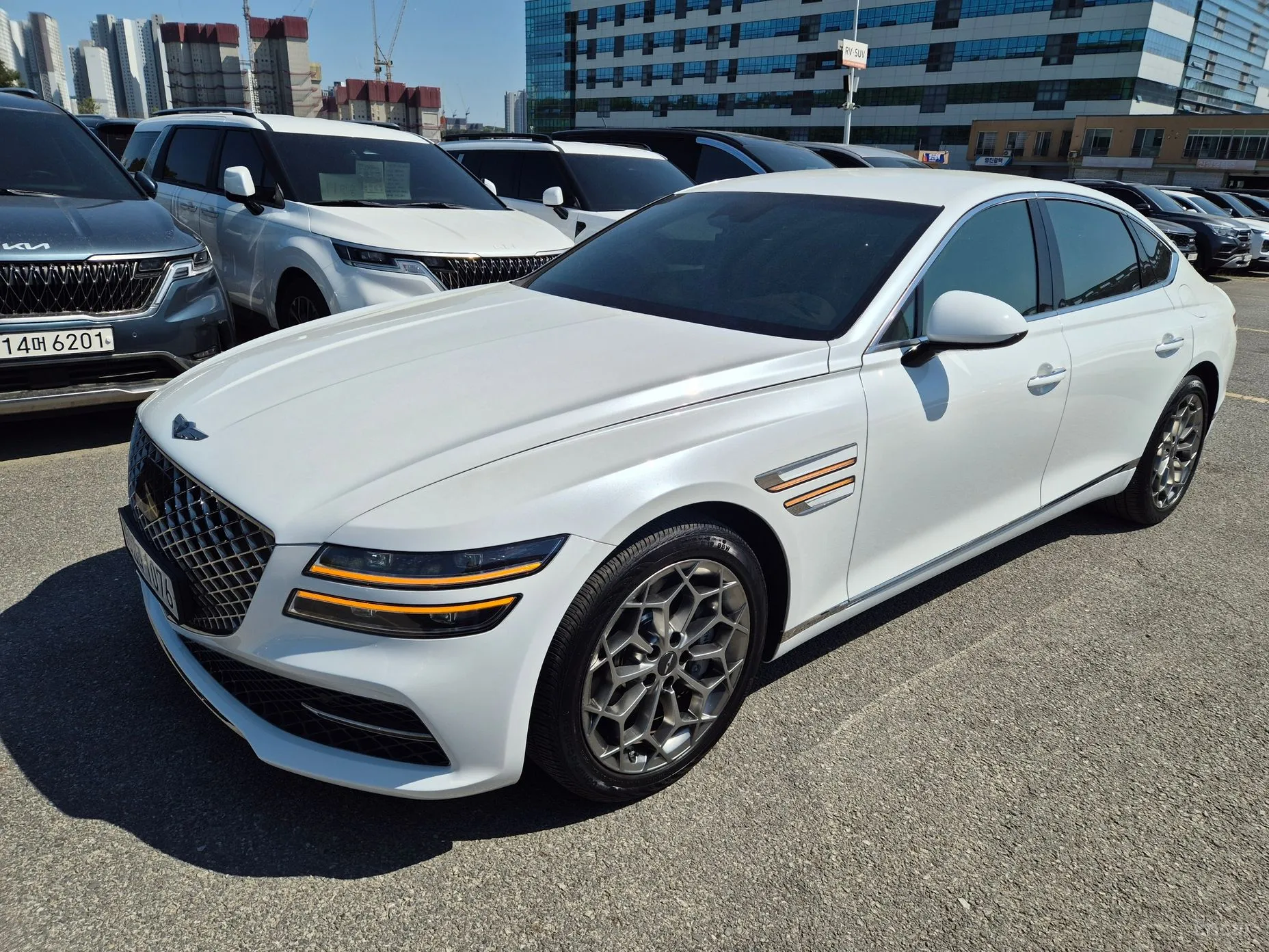 Genesis G80 (RG3) превью 2