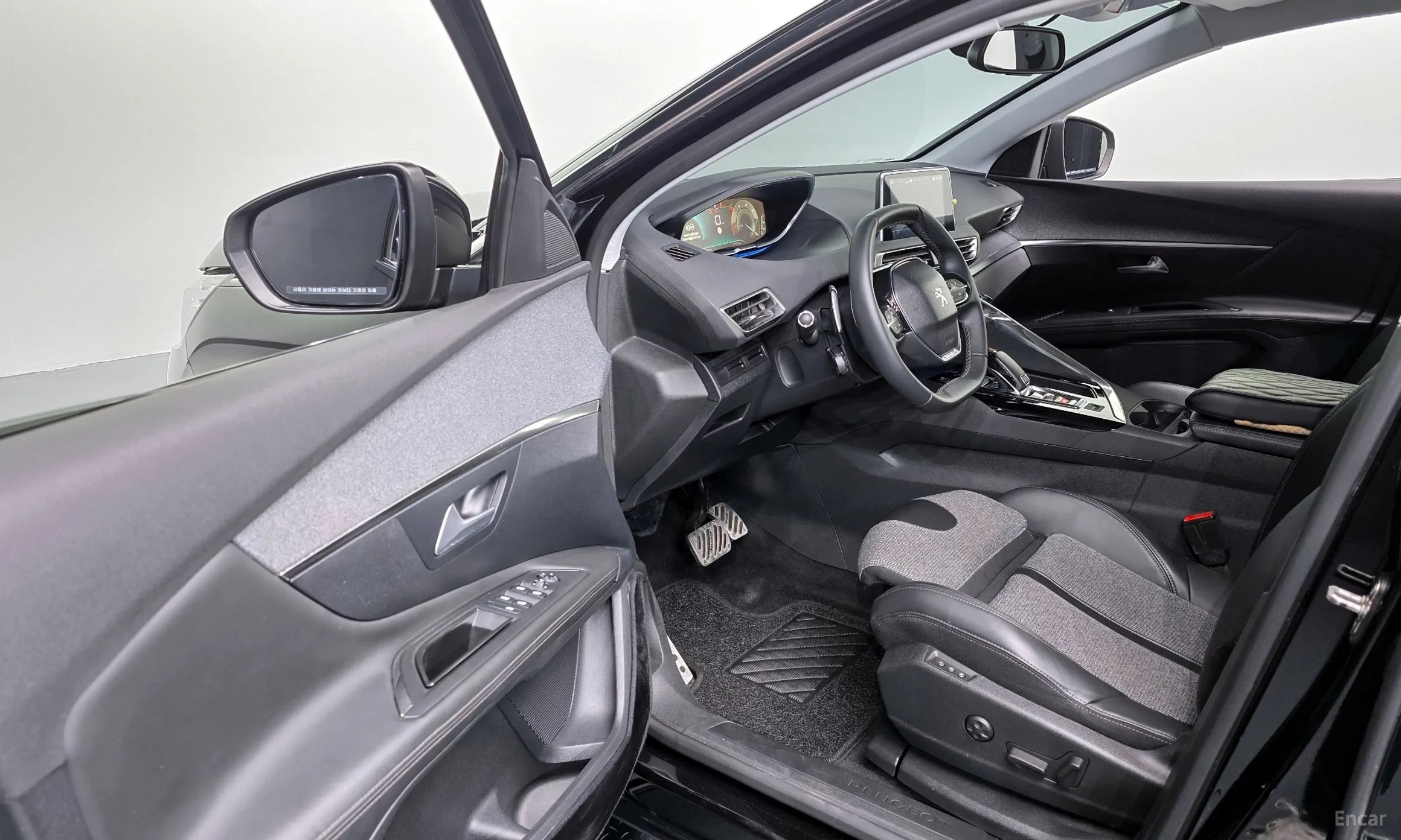 Peugeot 3008 2nd generation превью 10