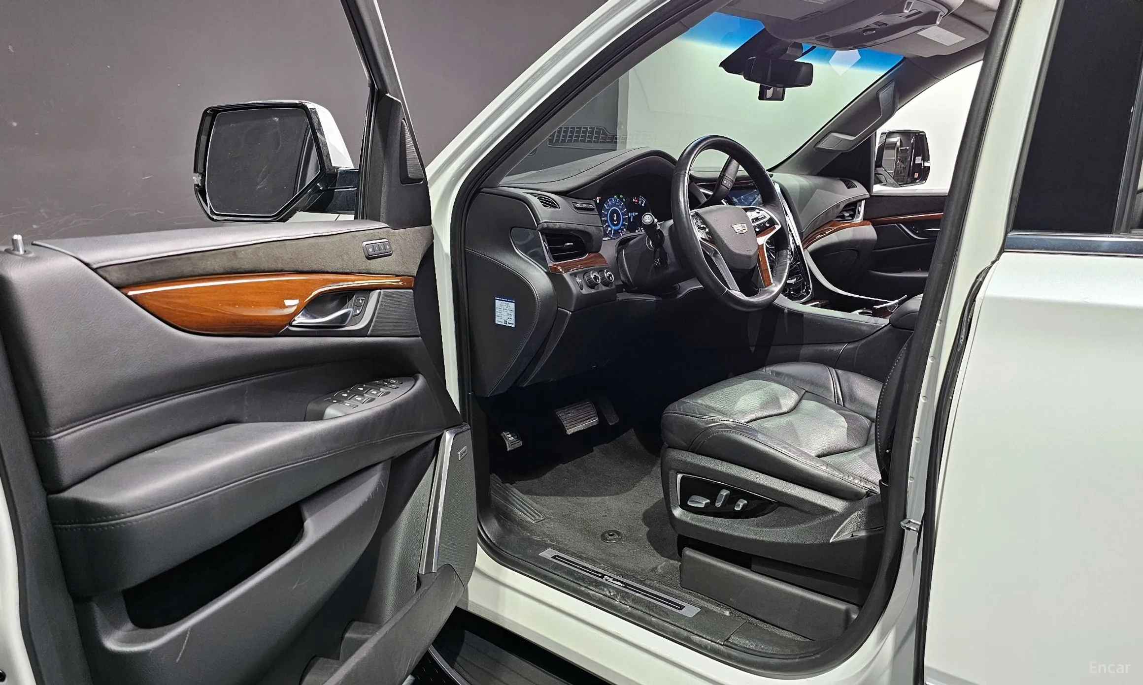 Cadillac Escalade превью 10