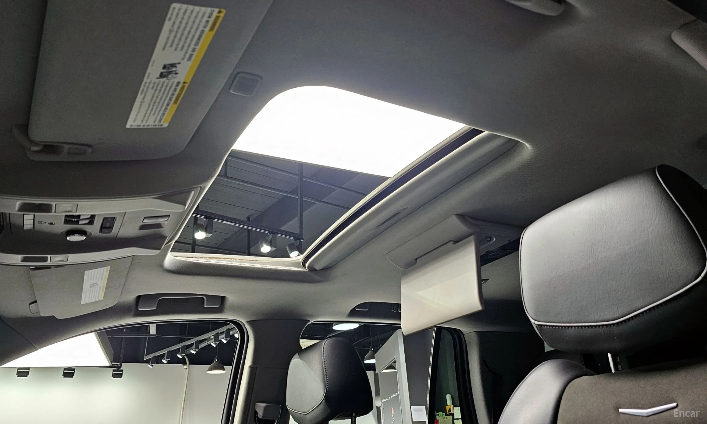 Cadillac Escalade превью 17