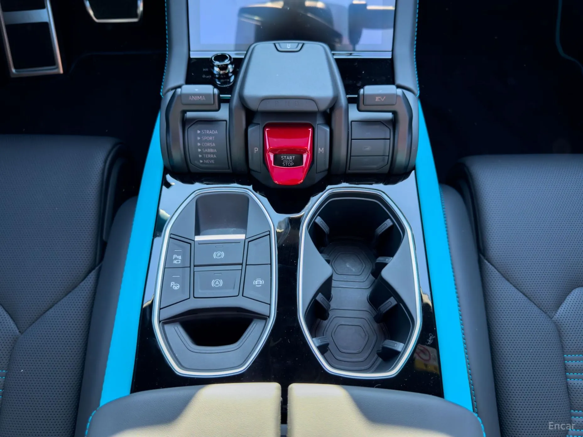 Lamborghini Urus превью 10