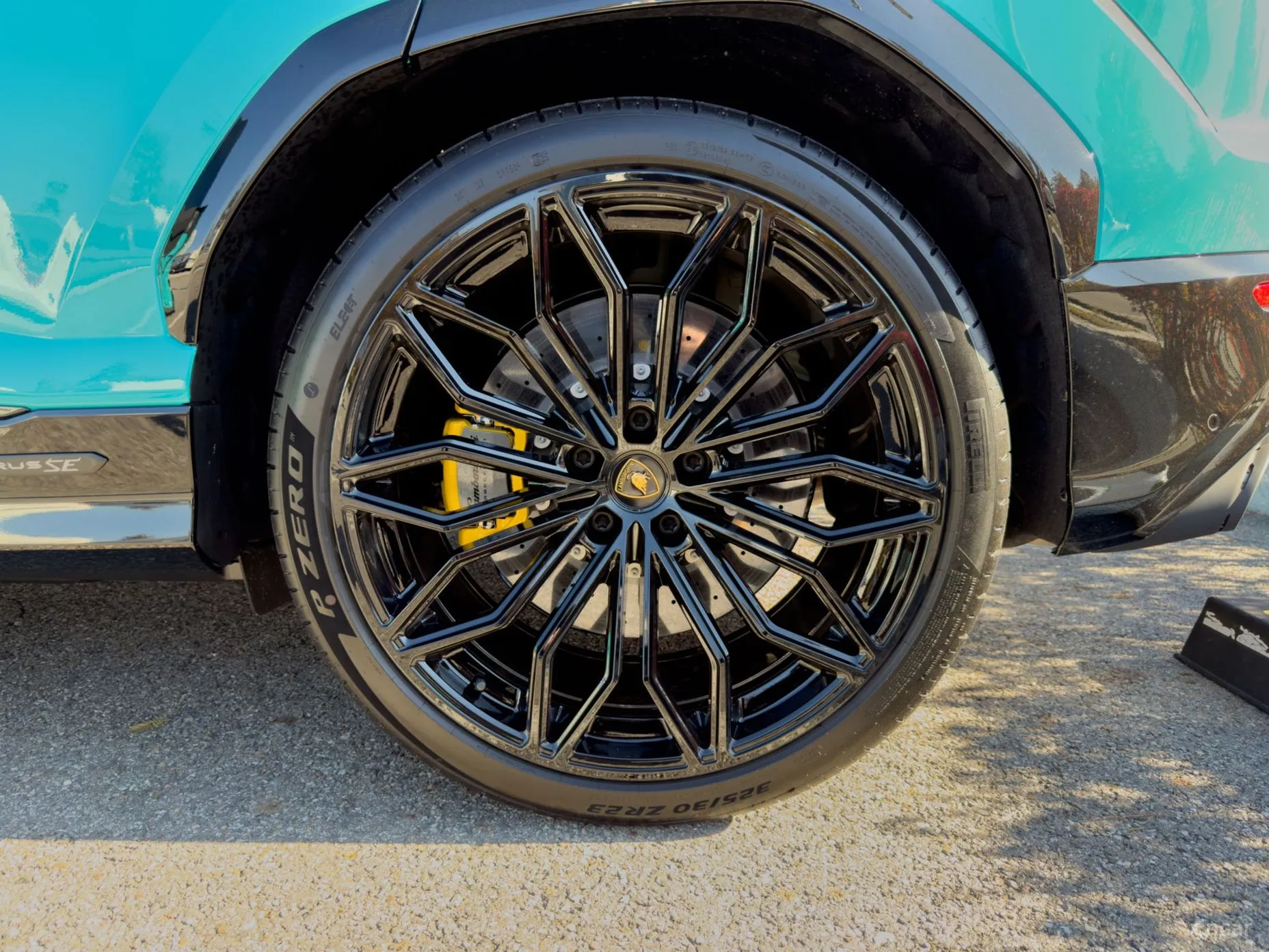 Lamborghini Urus превью 13