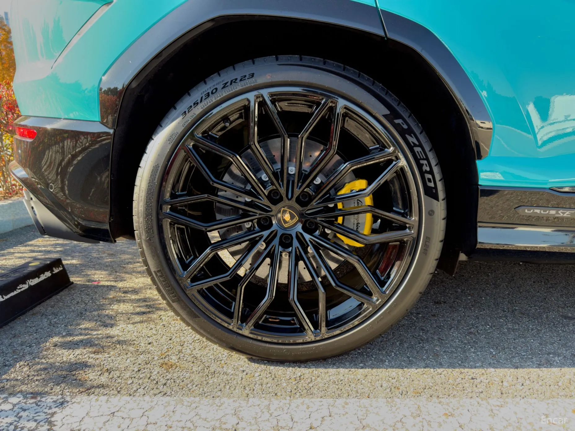 Lamborghini Urus превью 15