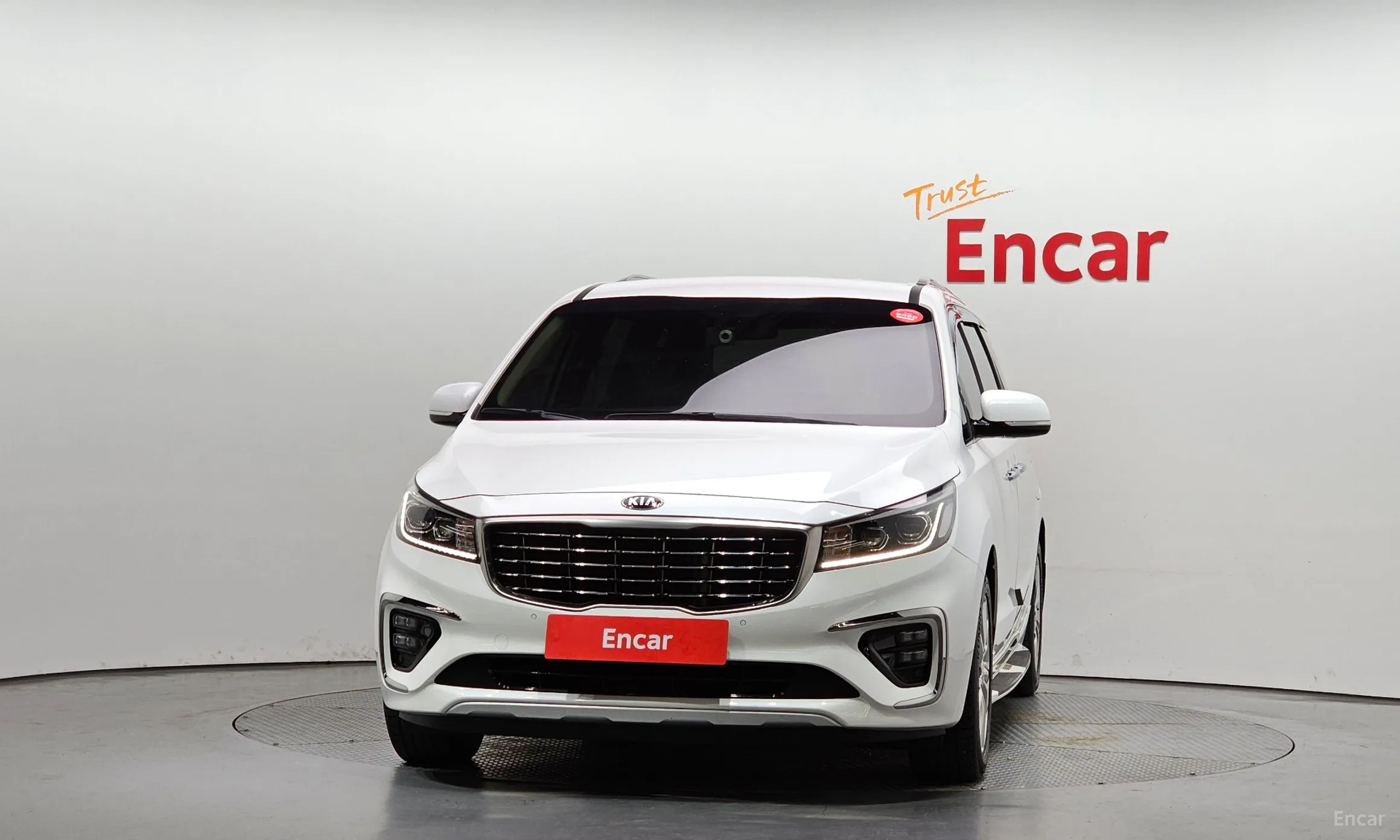 Kia Carnival превью 3