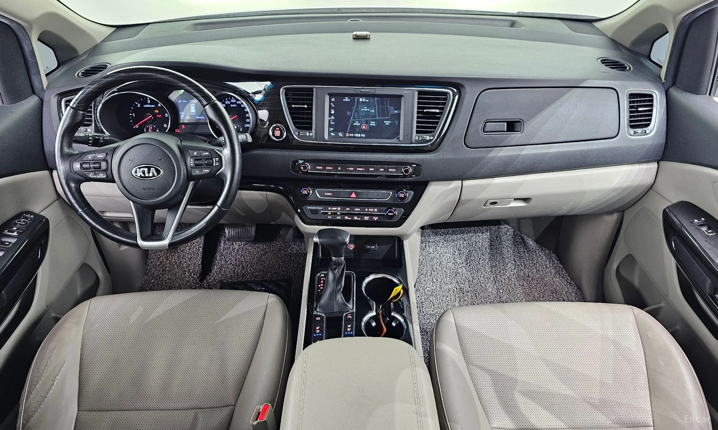 Kia Carnival превью 7