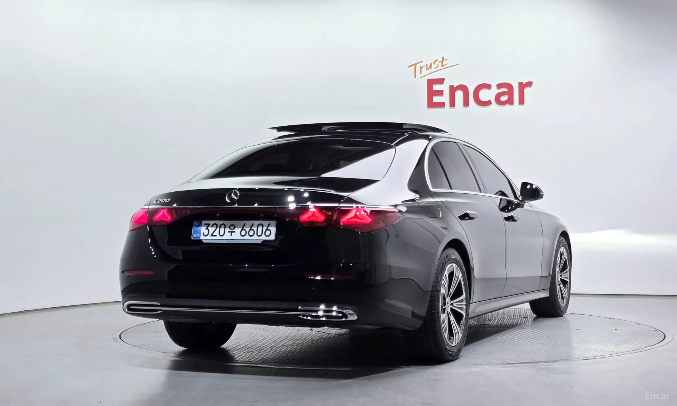 Mercedes Benz E-Class W214 превью 2