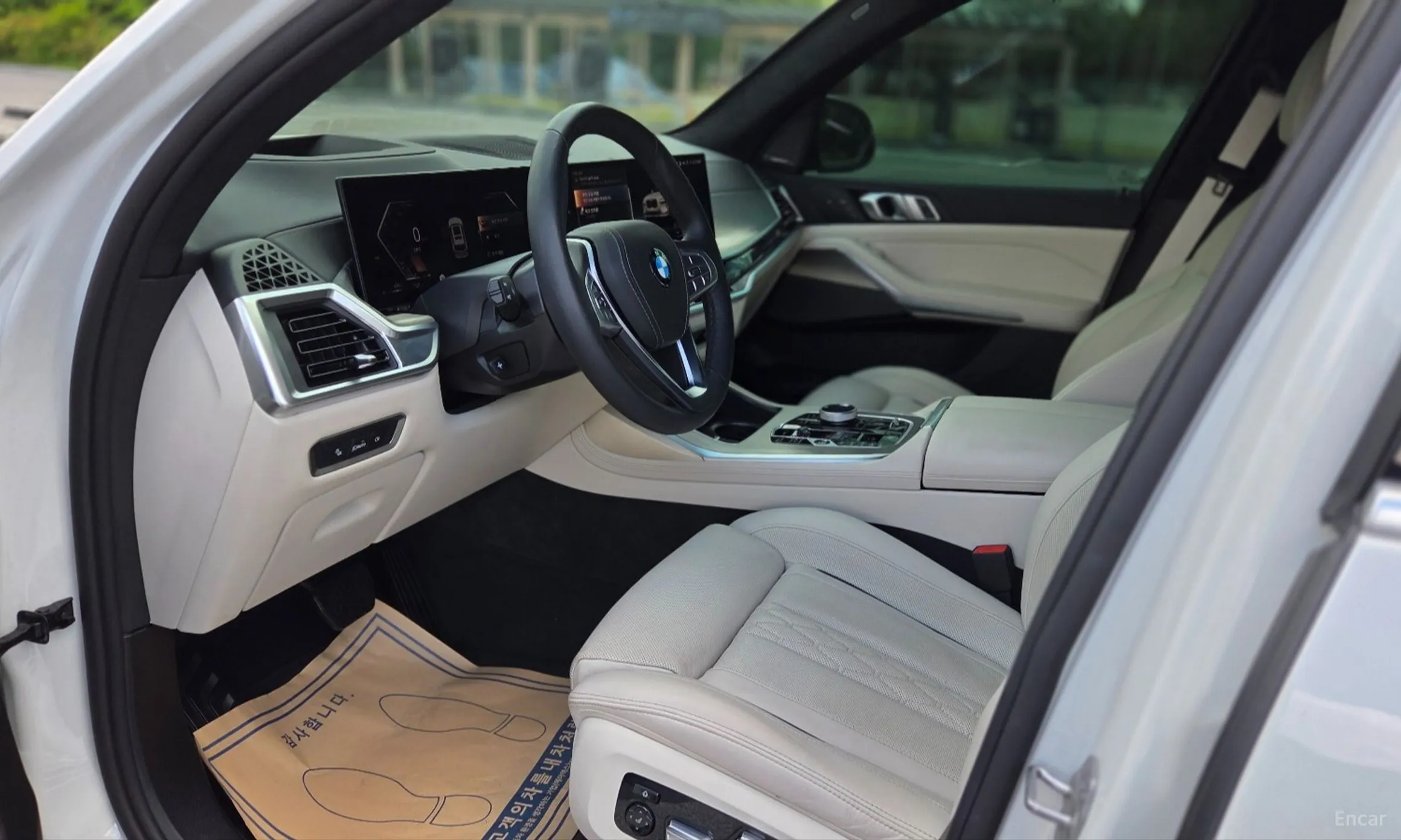 BMW X7 (G07) превью 10