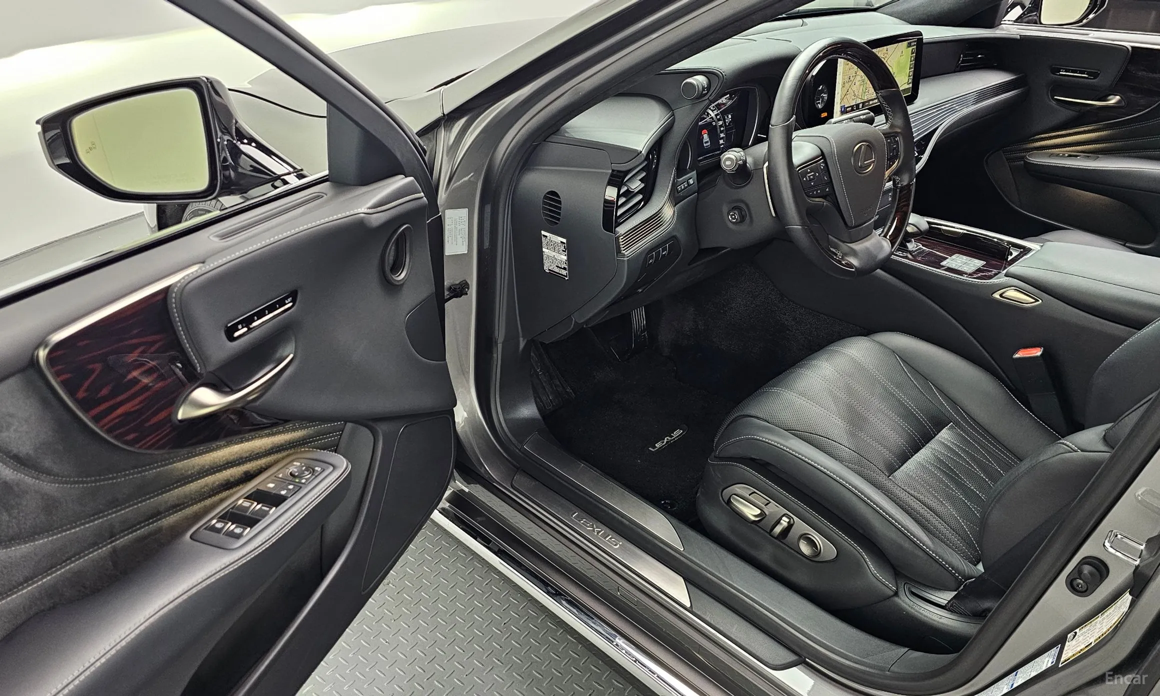Lexus LS500 5th Generation превью 10