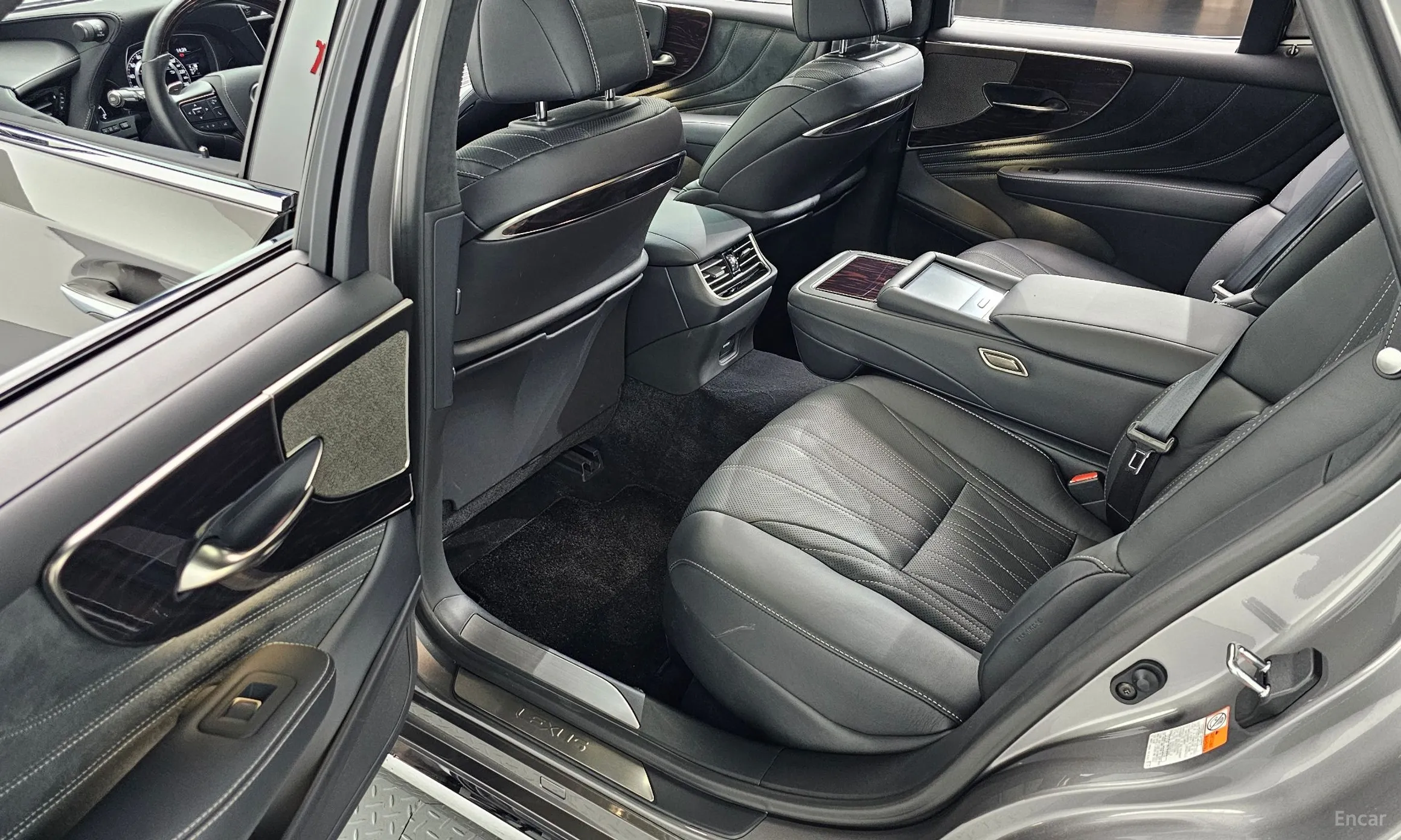 Lexus LS500 5th Generation превью 11