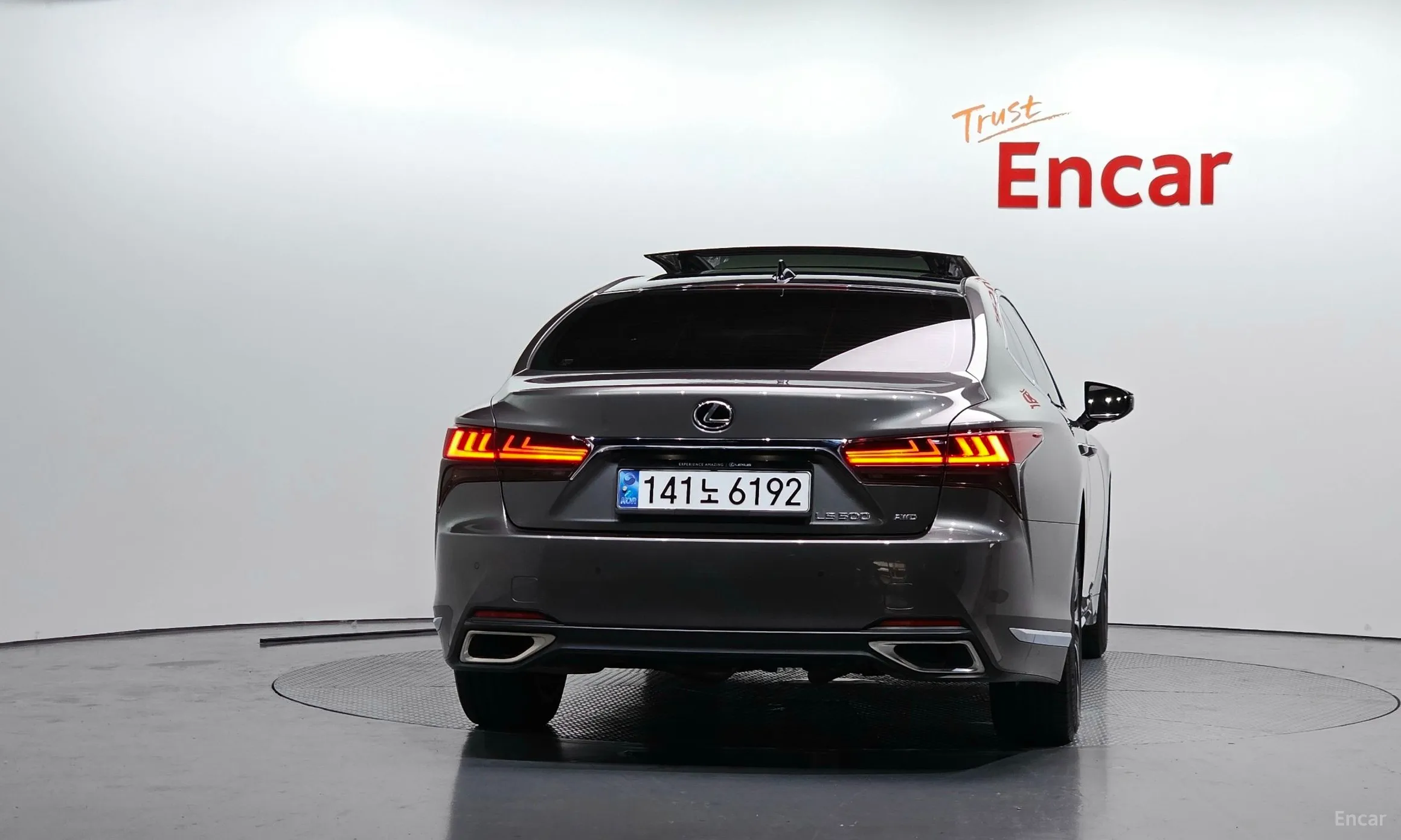 Lexus LS500 5th Generation превью 4