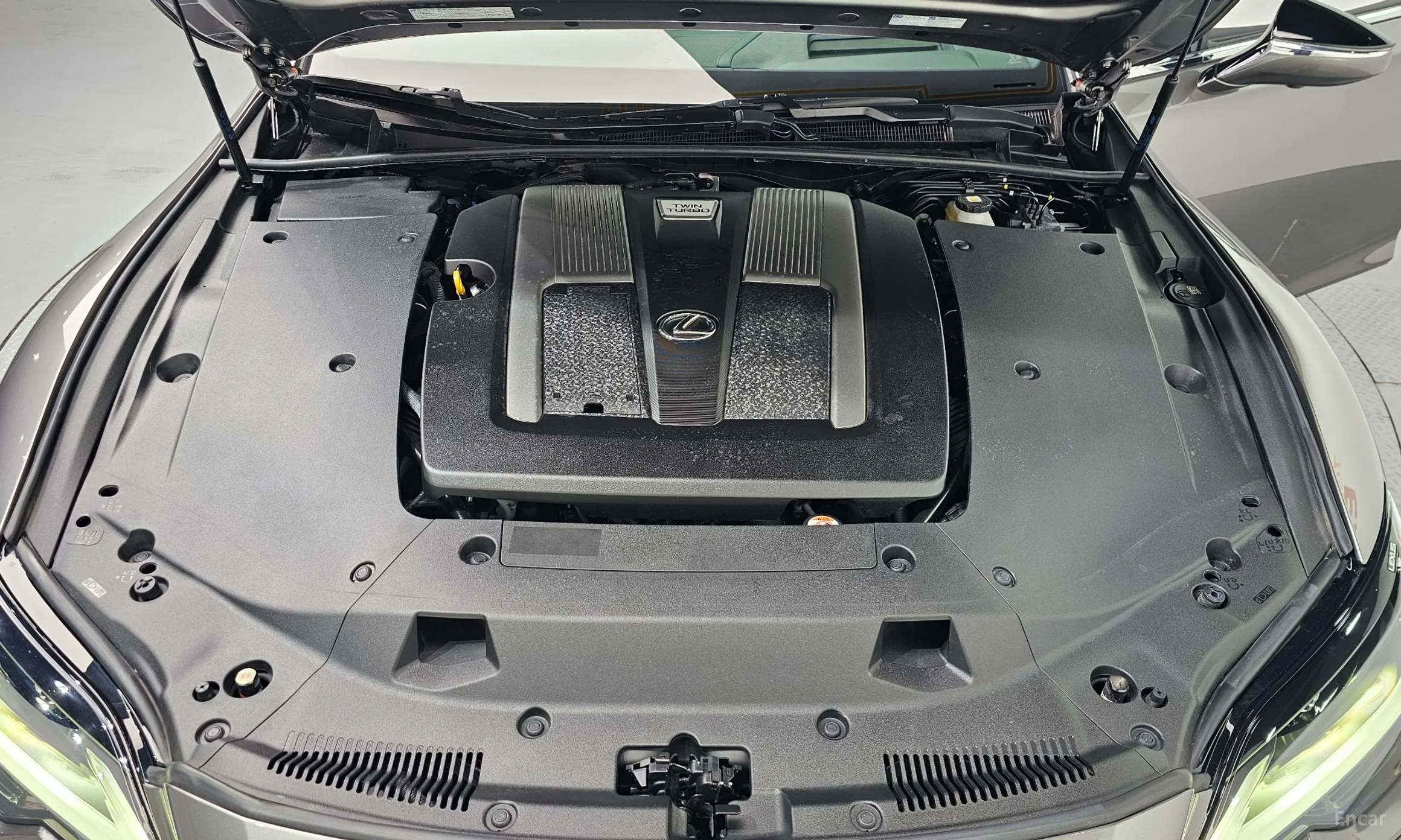 Lexus LS500 5th Generation превью 6