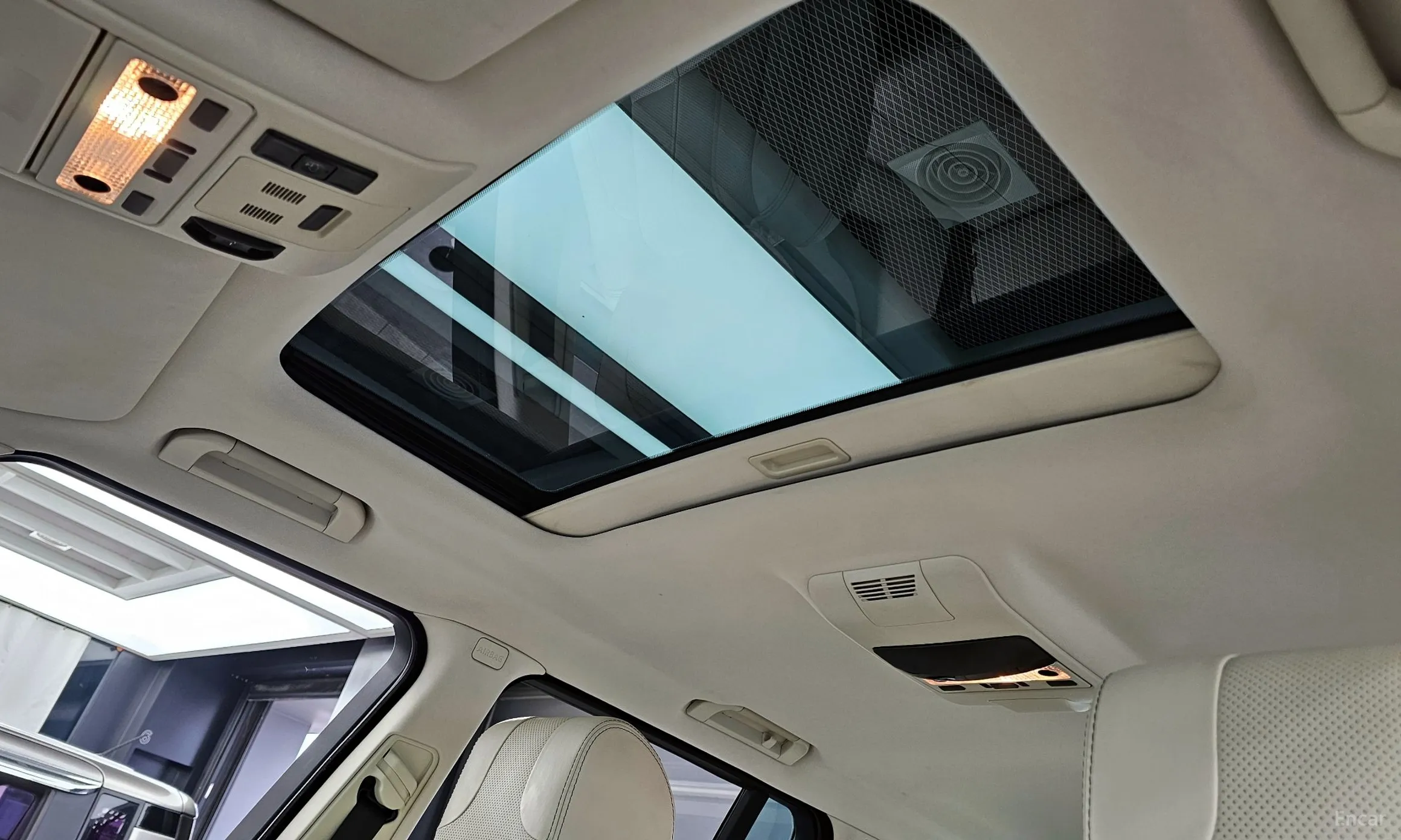 Land Rover Range Rover превью 17