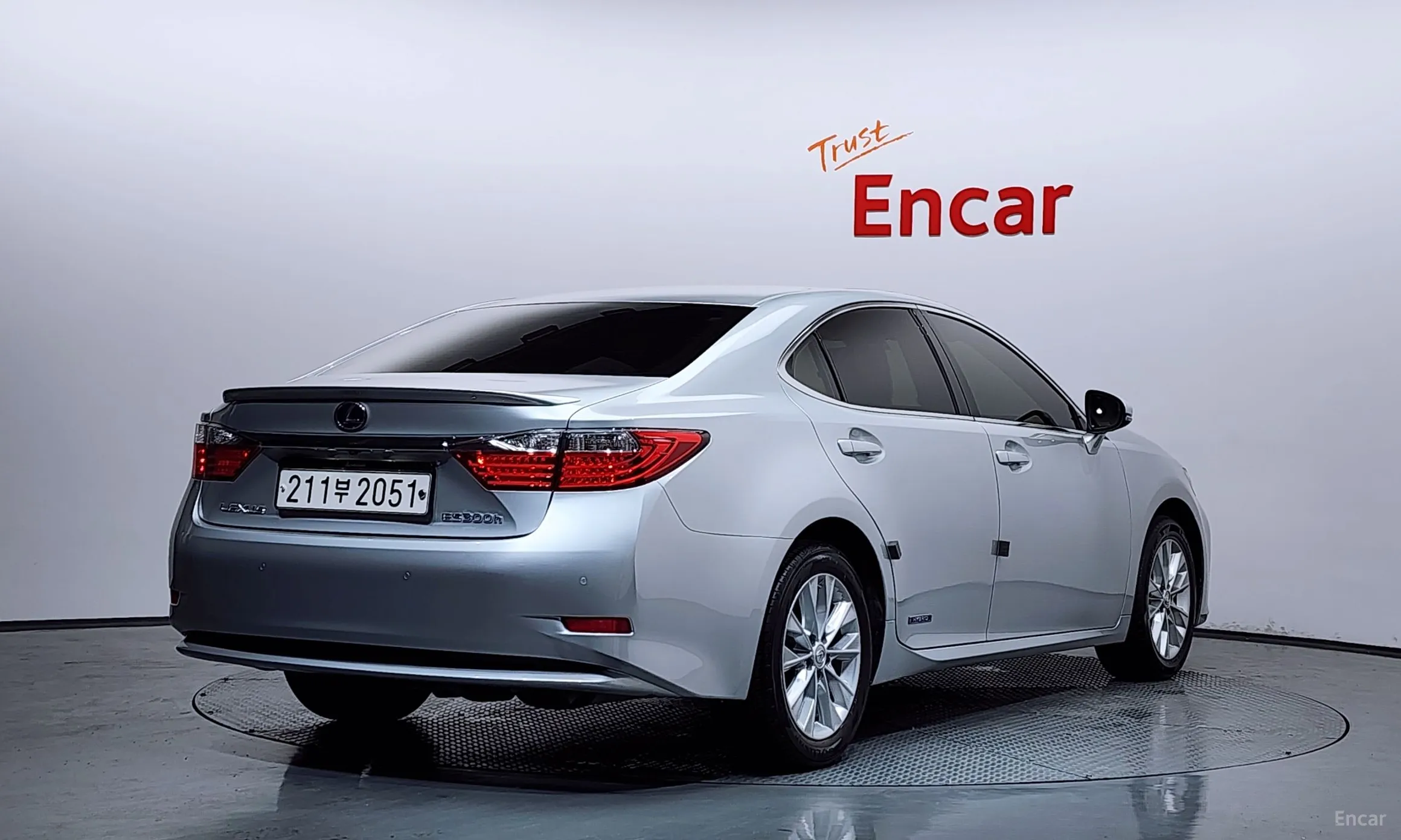Lexus New ES300h превью 2