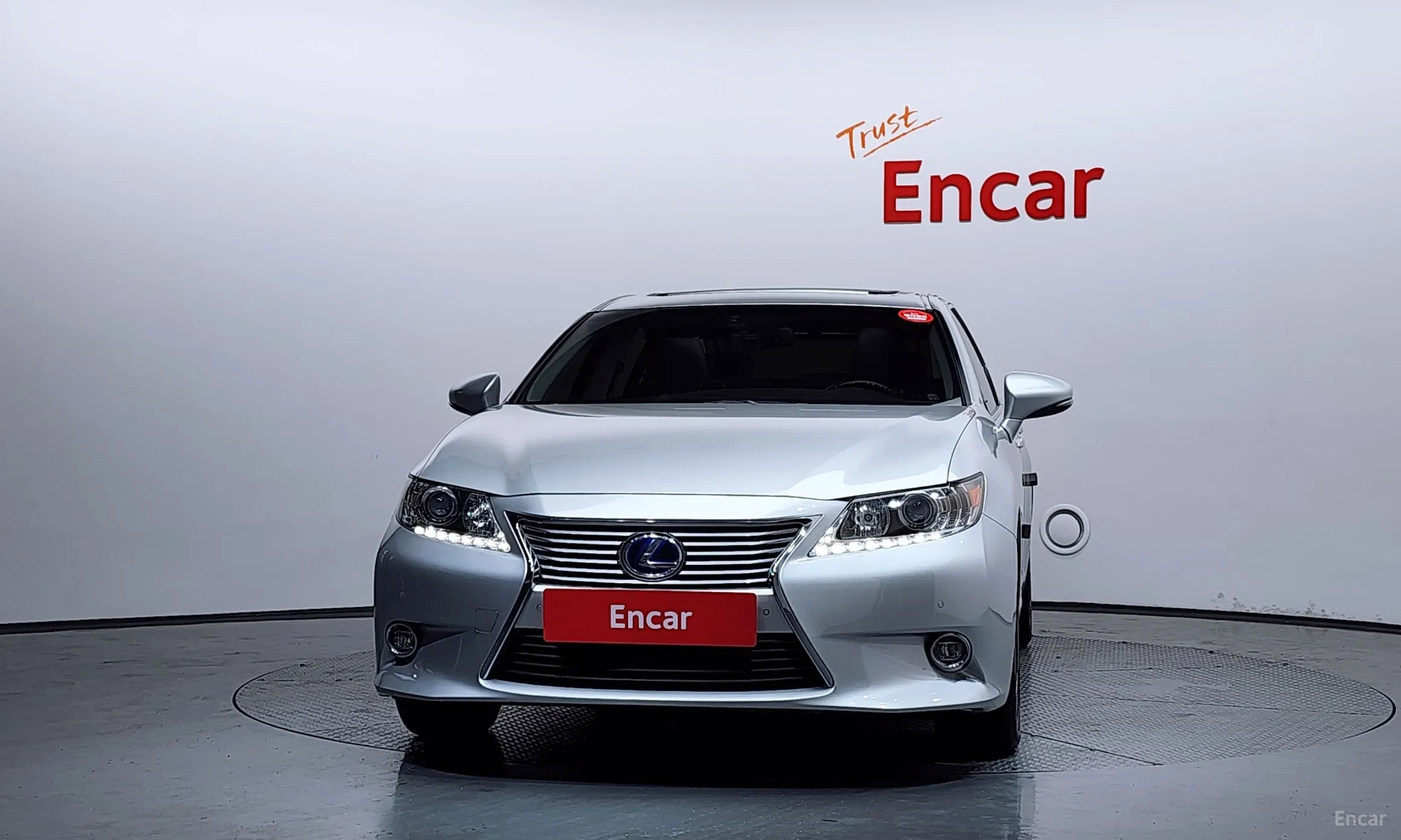 Lexus New ES300h превью 3