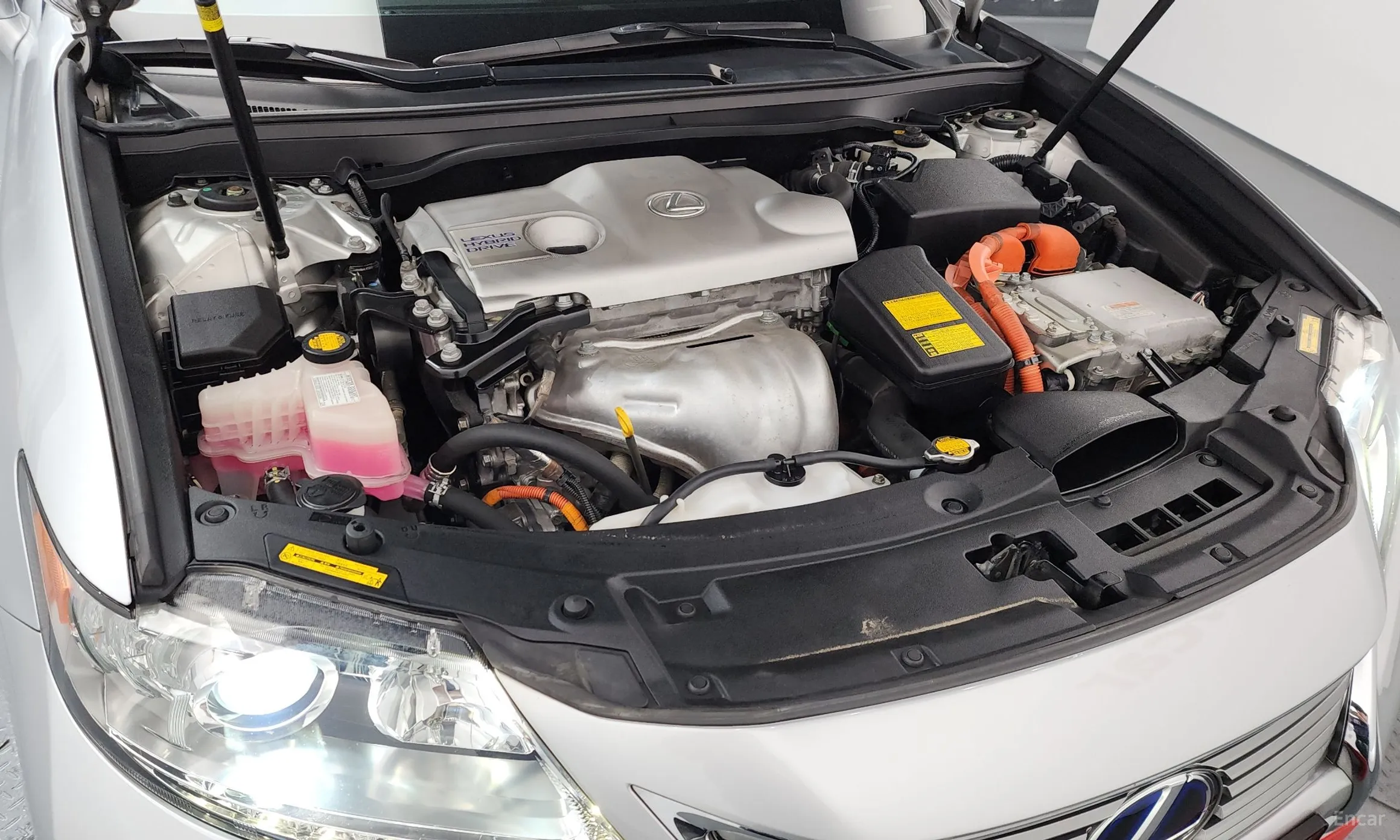 Lexus New ES300h превью 6