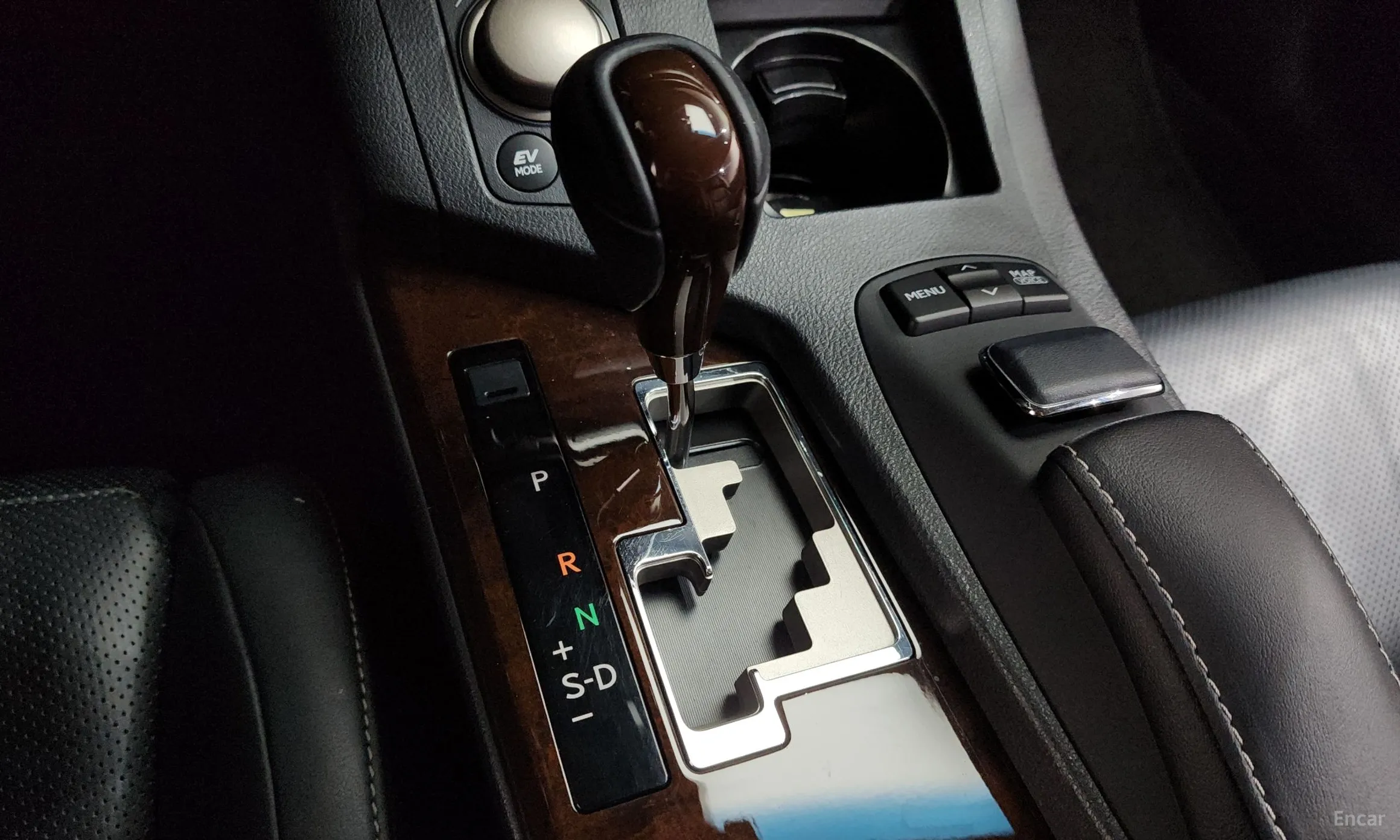 Lexus New ES300h превью 9